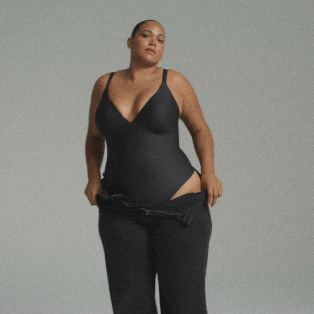 SKIMS BODY PUSH-UP THONG BODYSUIT | ONYX - Image 5