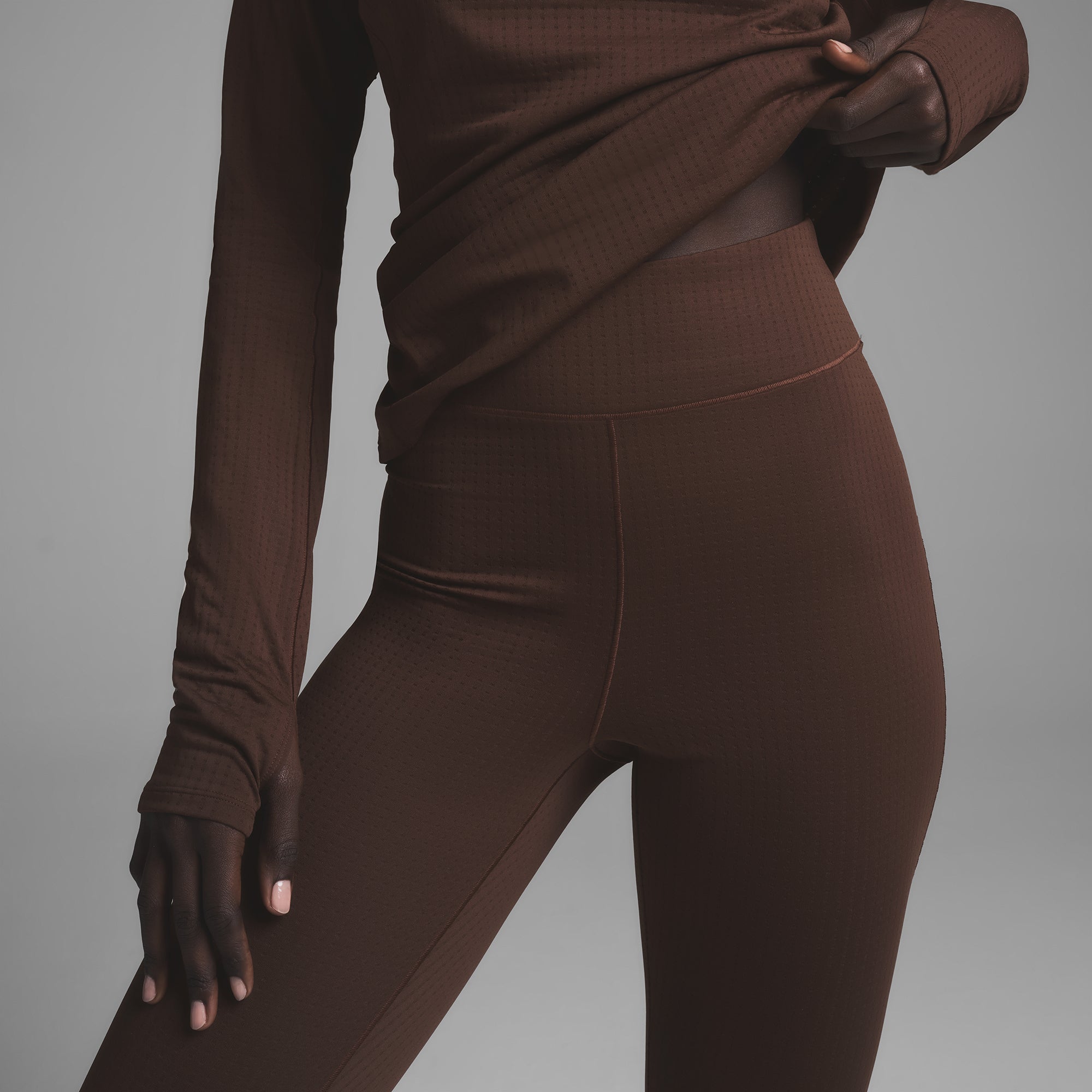 THE NORTH FACE X SKIMS DOTKNIT LEGGING | COCOA - Image 2