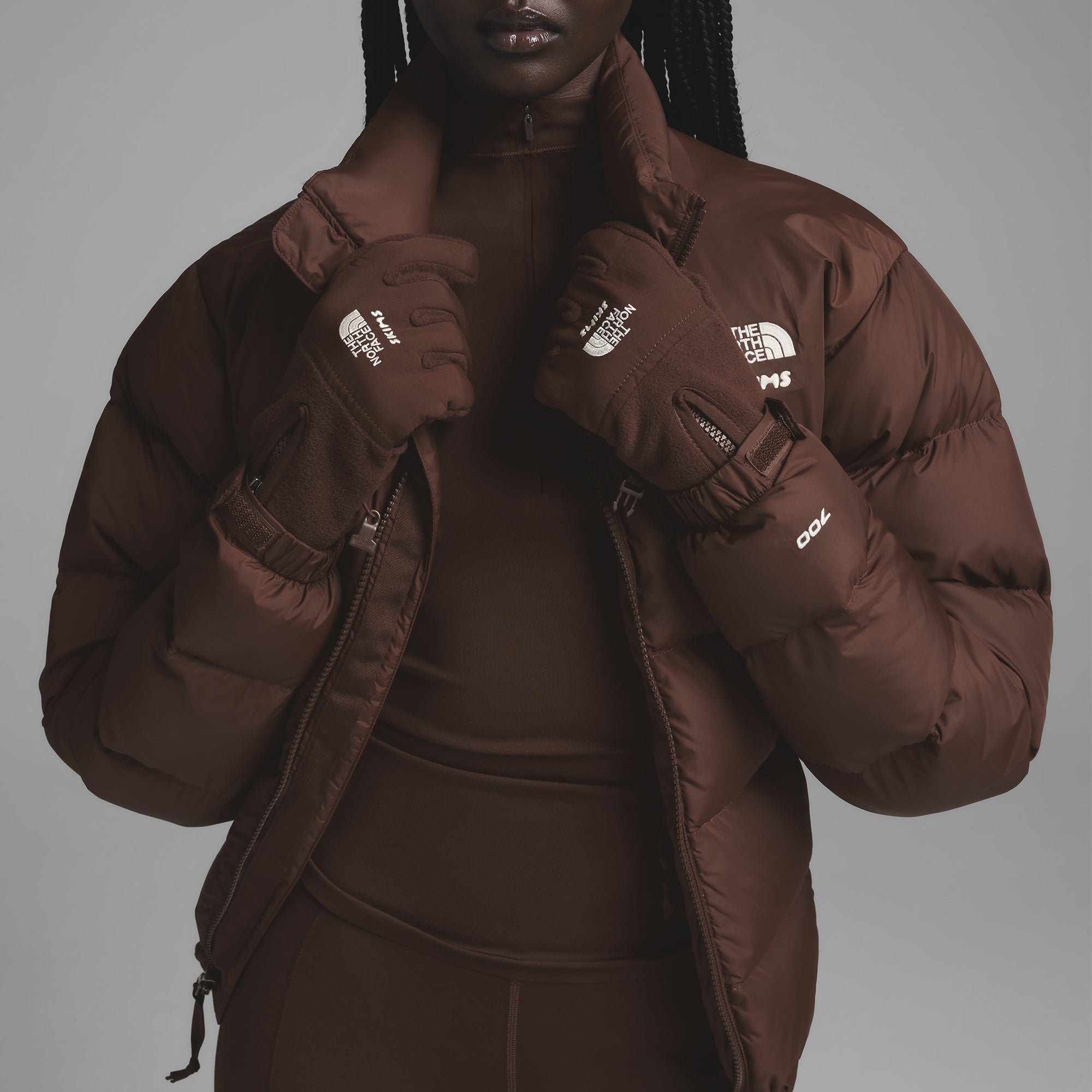 THE NORTH FACE X SKIMS RETRO DENALI FLEECE GLOVES | COCOA