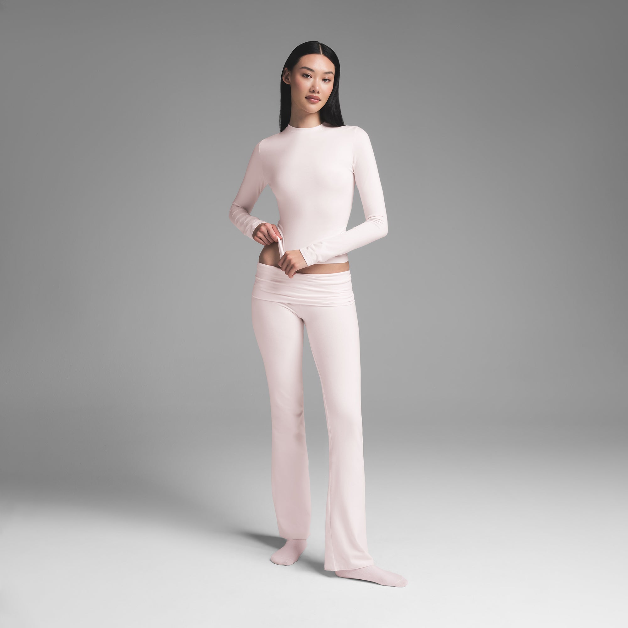 COTTON JERSEY LONG SLEEVE T-SHIRT | BARELY PINK - Image 2