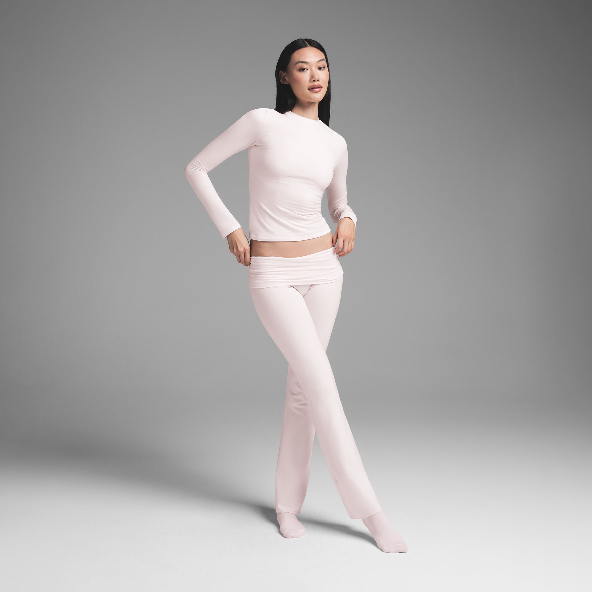 COTTON JERSEY LONG SLEEVE T-SHIRT | BARELY PINK - Image 3