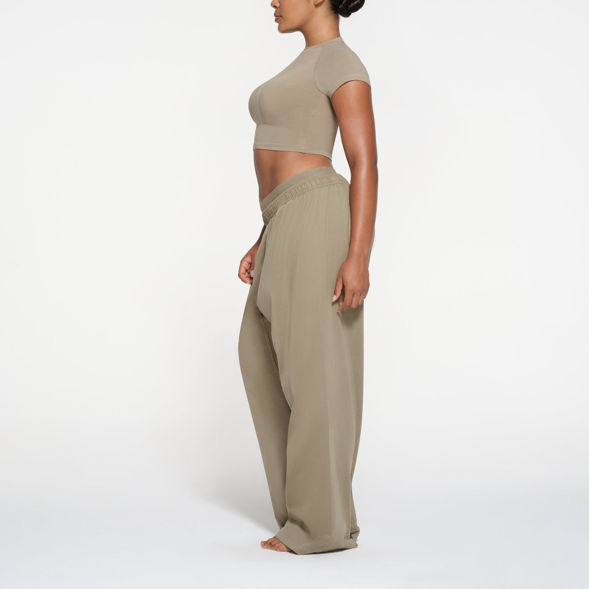 NEW VINTAGE CROPPED RAGLAN T-SHIRT | TAUPE - Image 2