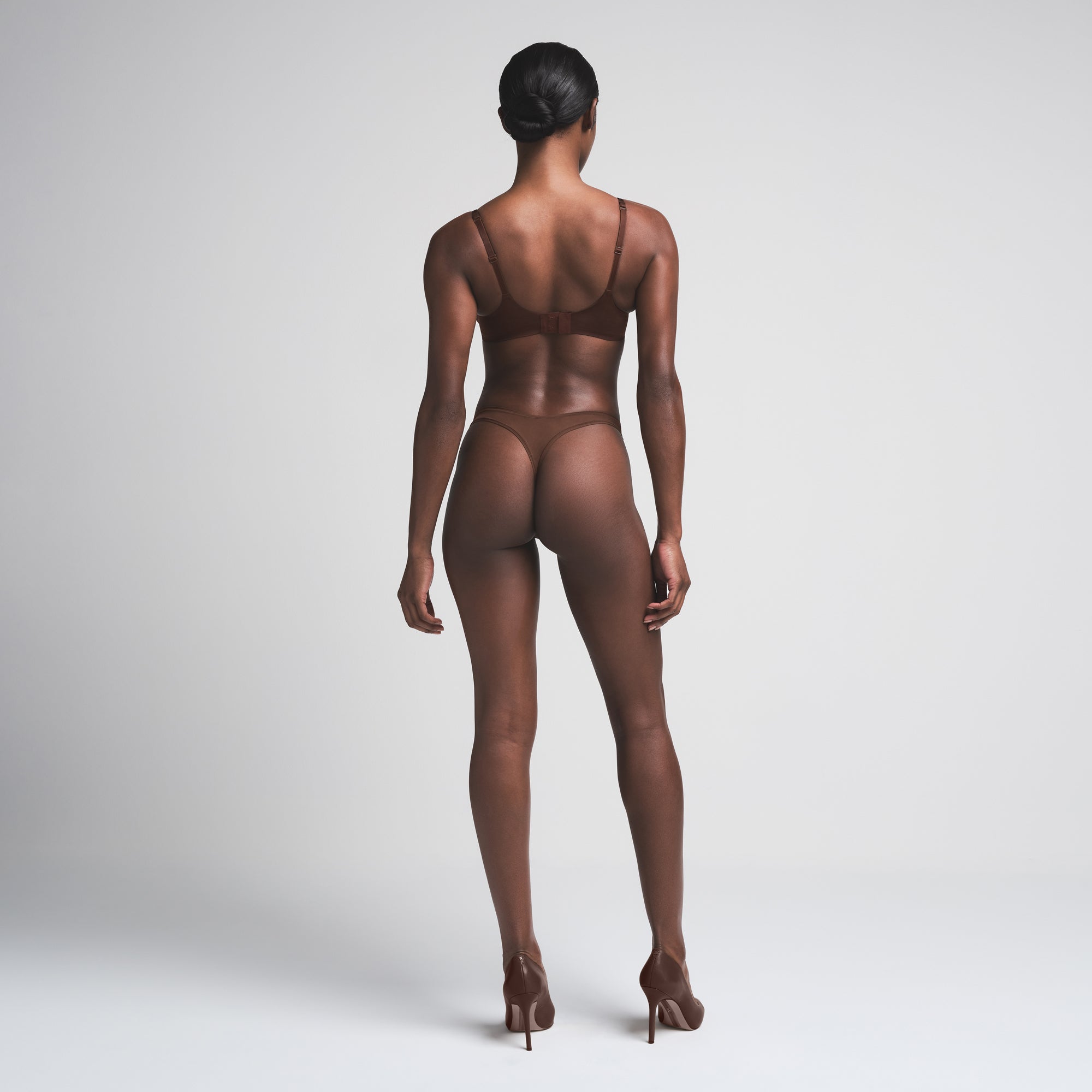 SKIMS ULTIMATE BALCONETTE PUSH-UP BRA | COCOA - Image 5