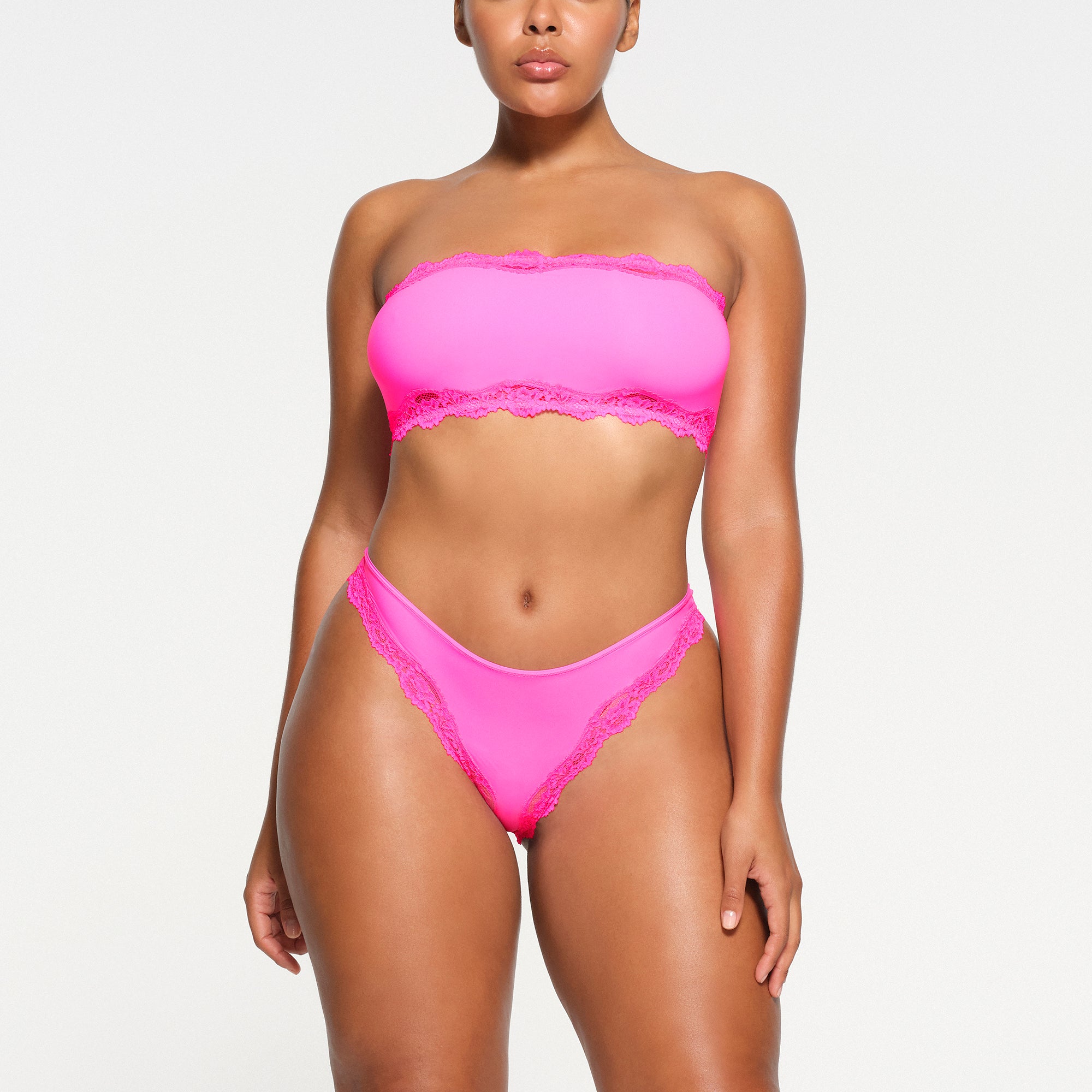 FITS EVERYBODY LACE BANDEAU | TAFFY TONAL