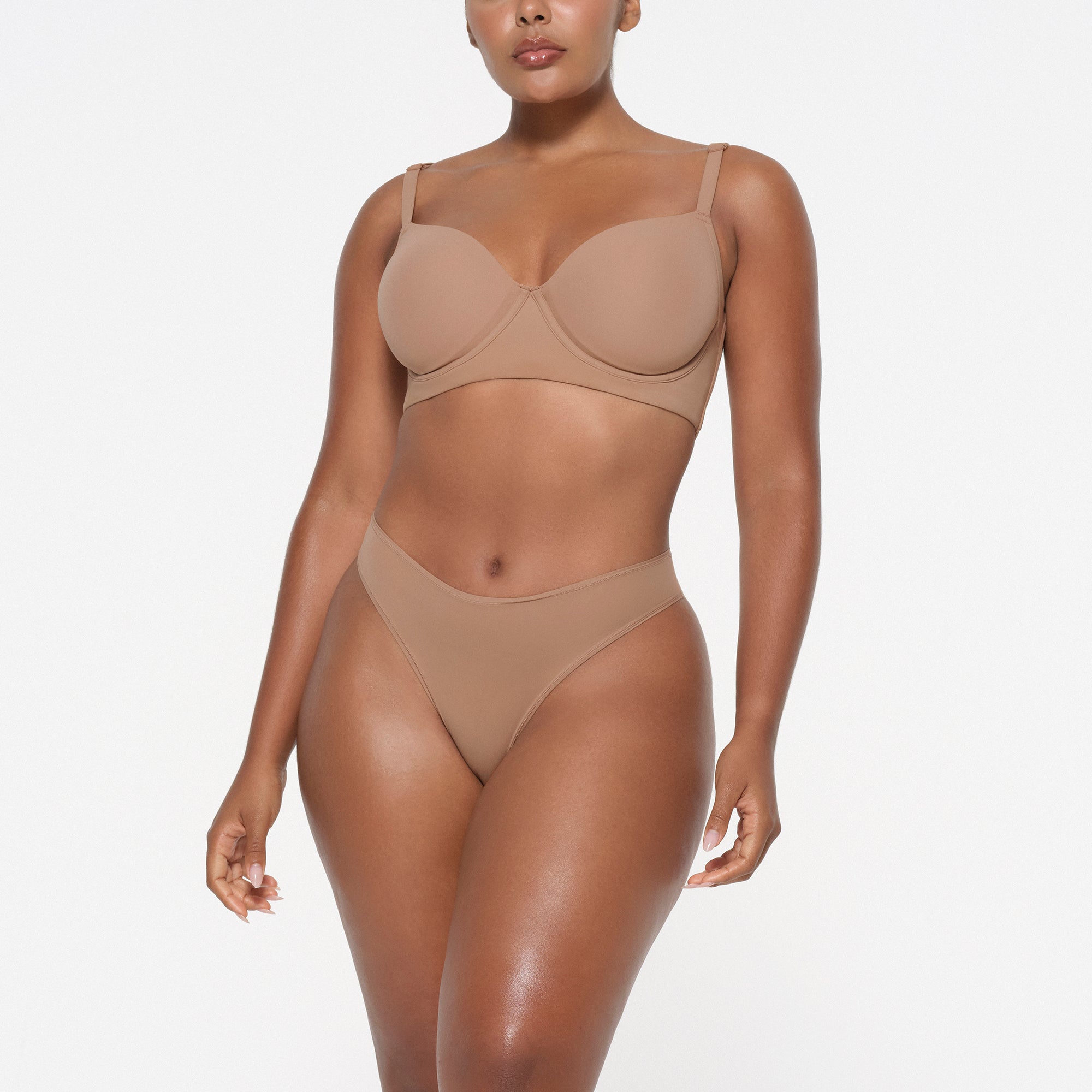 FITS EVERYBODY BACK SMOOTHING FULL COVERAGE BRA | SIENNA