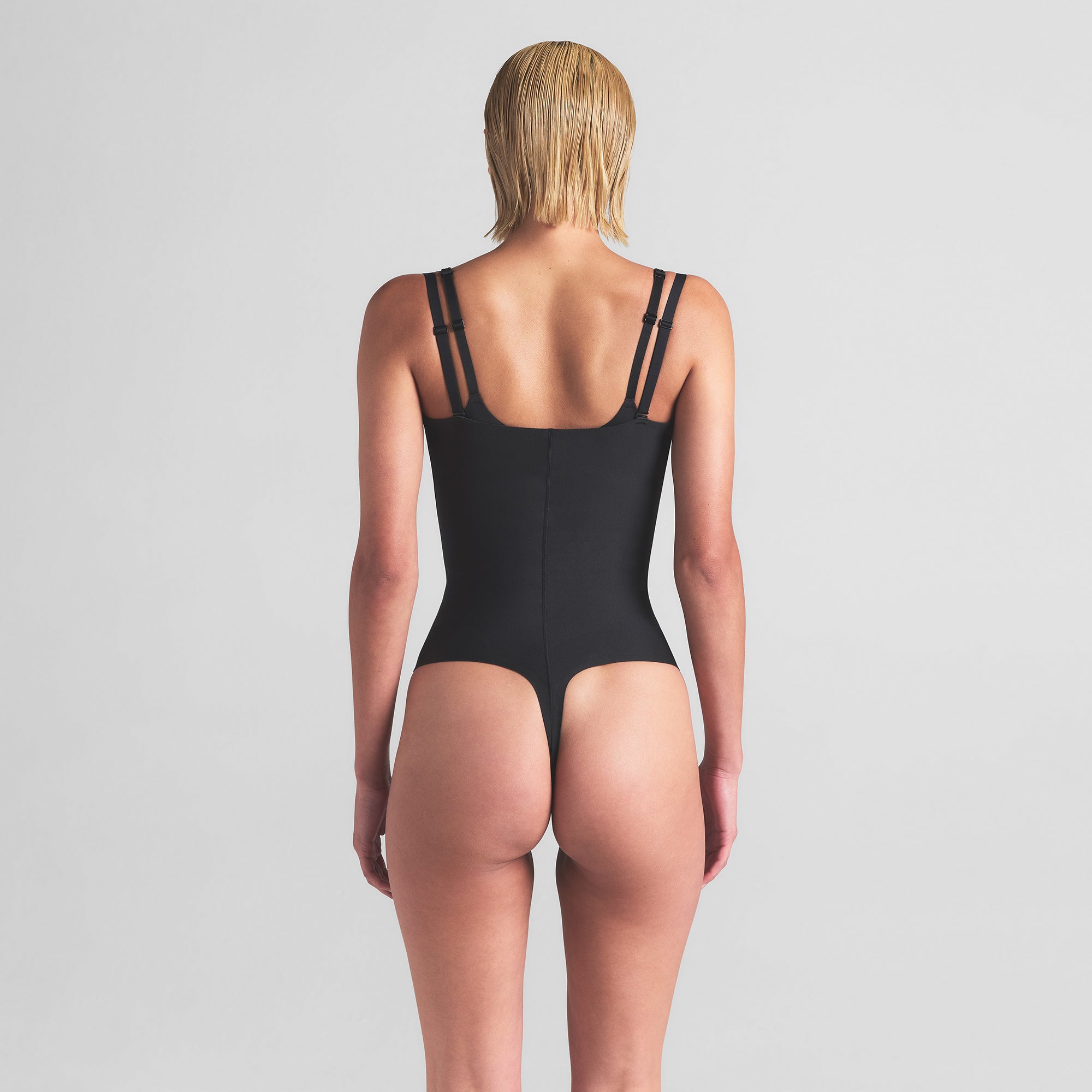 SKIMS BODY CORE SCULPT OPEN BUST THONG BODYSUIT | ONYX - Image 4