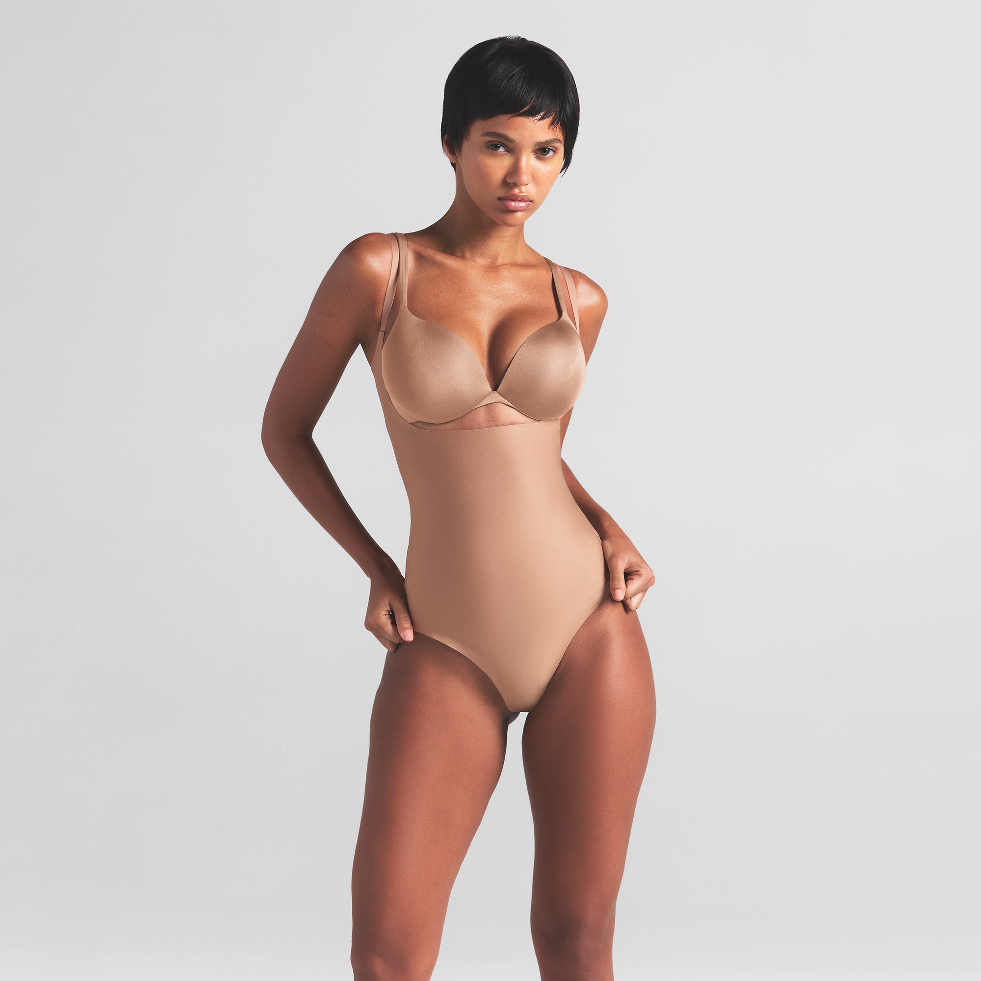 SKIMS BODY CORE SCULPT OPEN BUST THONG BODYSUIT | SIENNA
