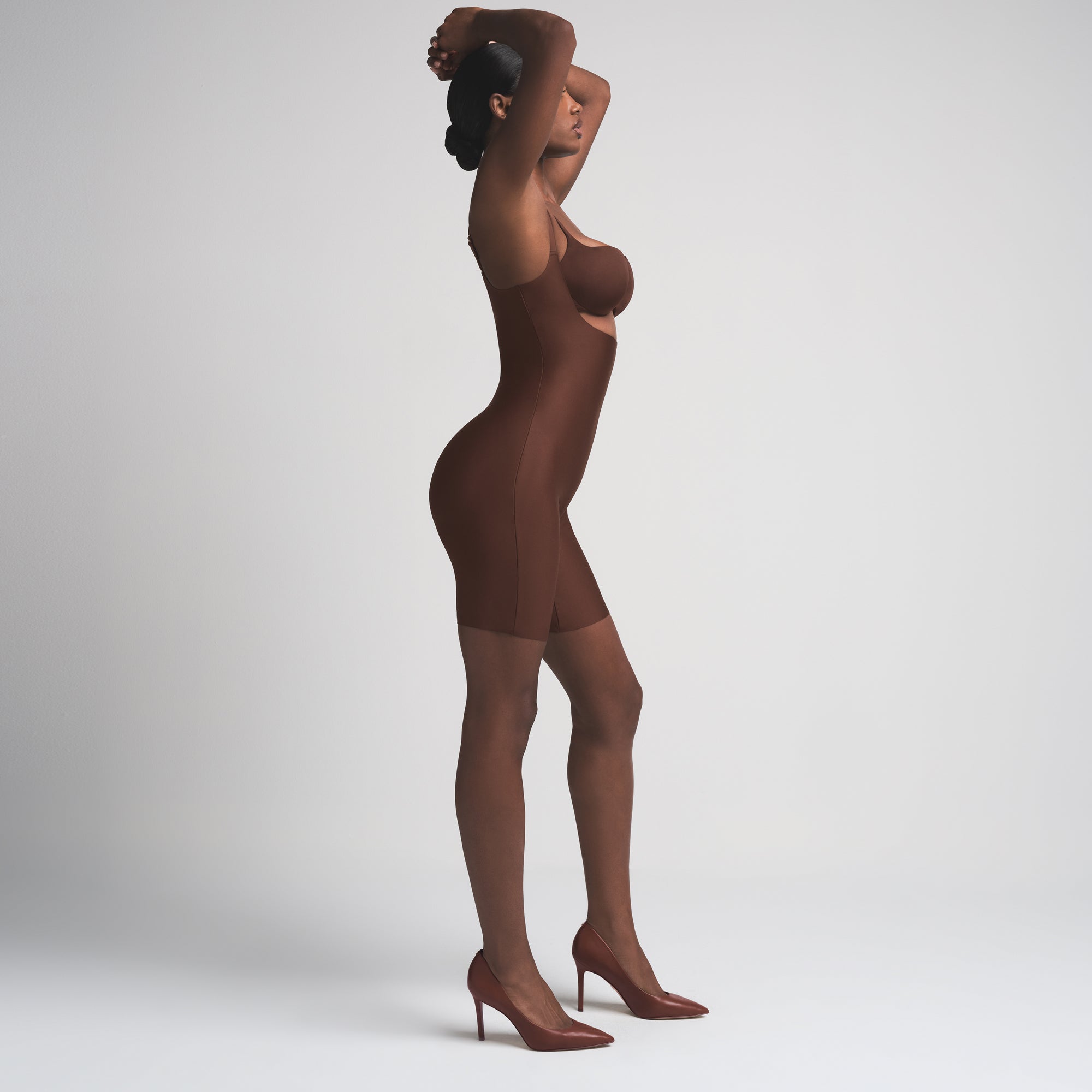 SKIMS BODY BUTT ENHANCING OPEN BUST PADDED BODYSUIT | COCOA - Image 4