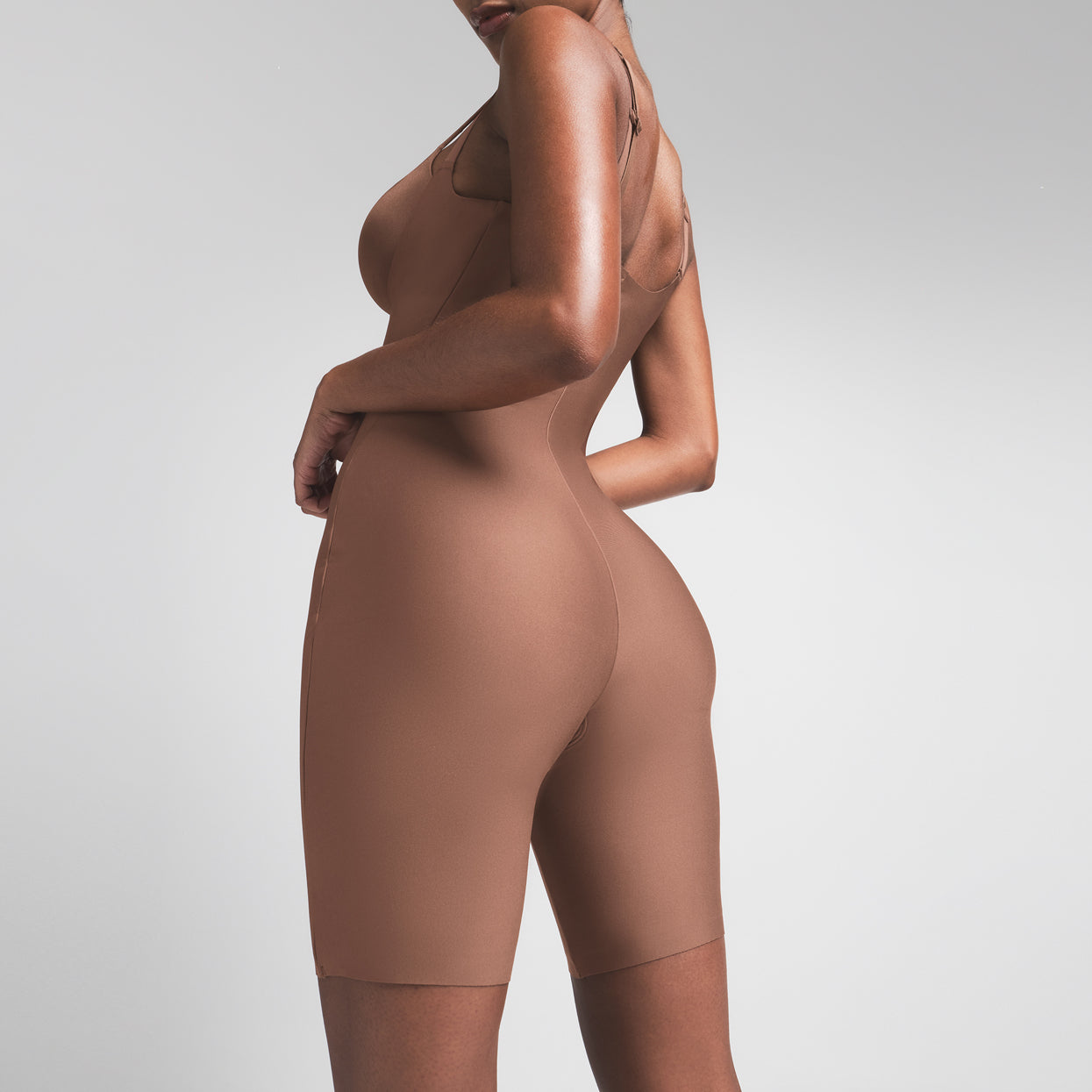 SKIMS BODY BUTT ENHANCING OPEN BUST PADDED BODYSUIT | JASPER - Image 4