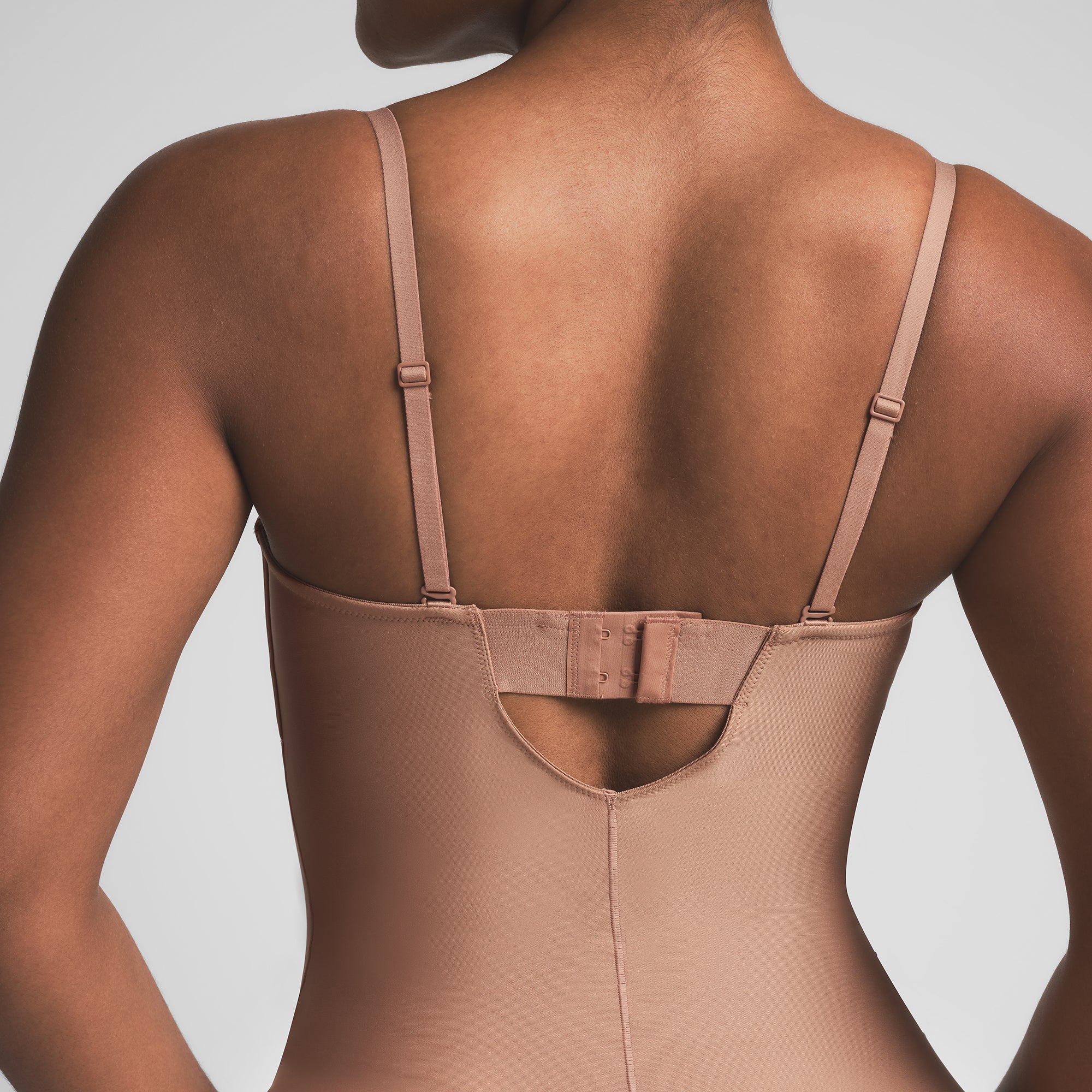 SKIMS BODY UNDERWIRE THONG BODYSUIT | SIENNA - Image 4