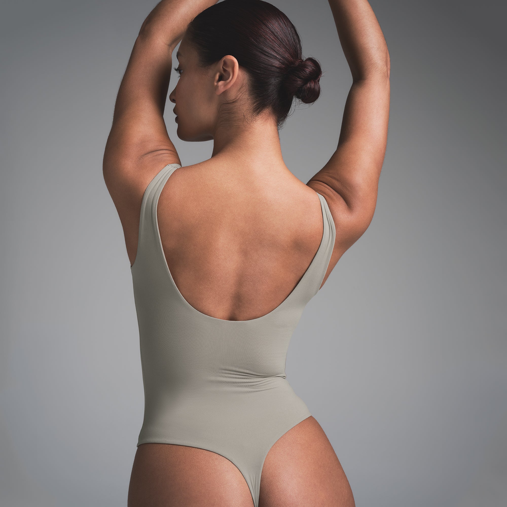 FITS EVERYBODY SQUARE NECK BODYSUIT | SMOKE - Image 4