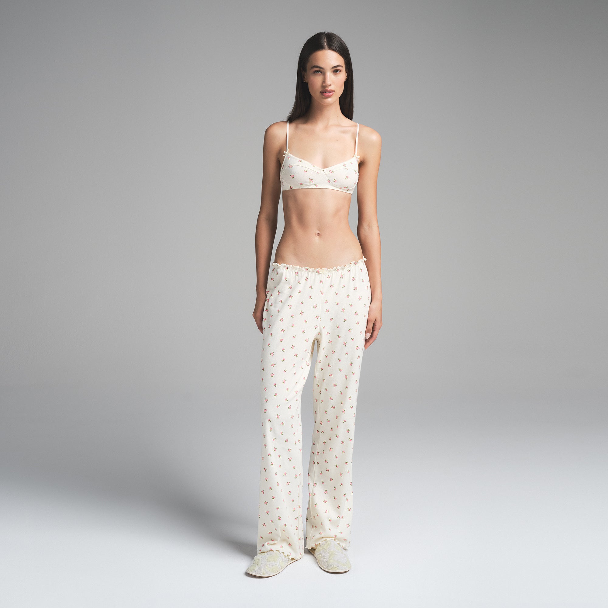 LOGO POINTELLE BRALETTE | MARBLE PINK ROSEBUD PRINT - Image 2