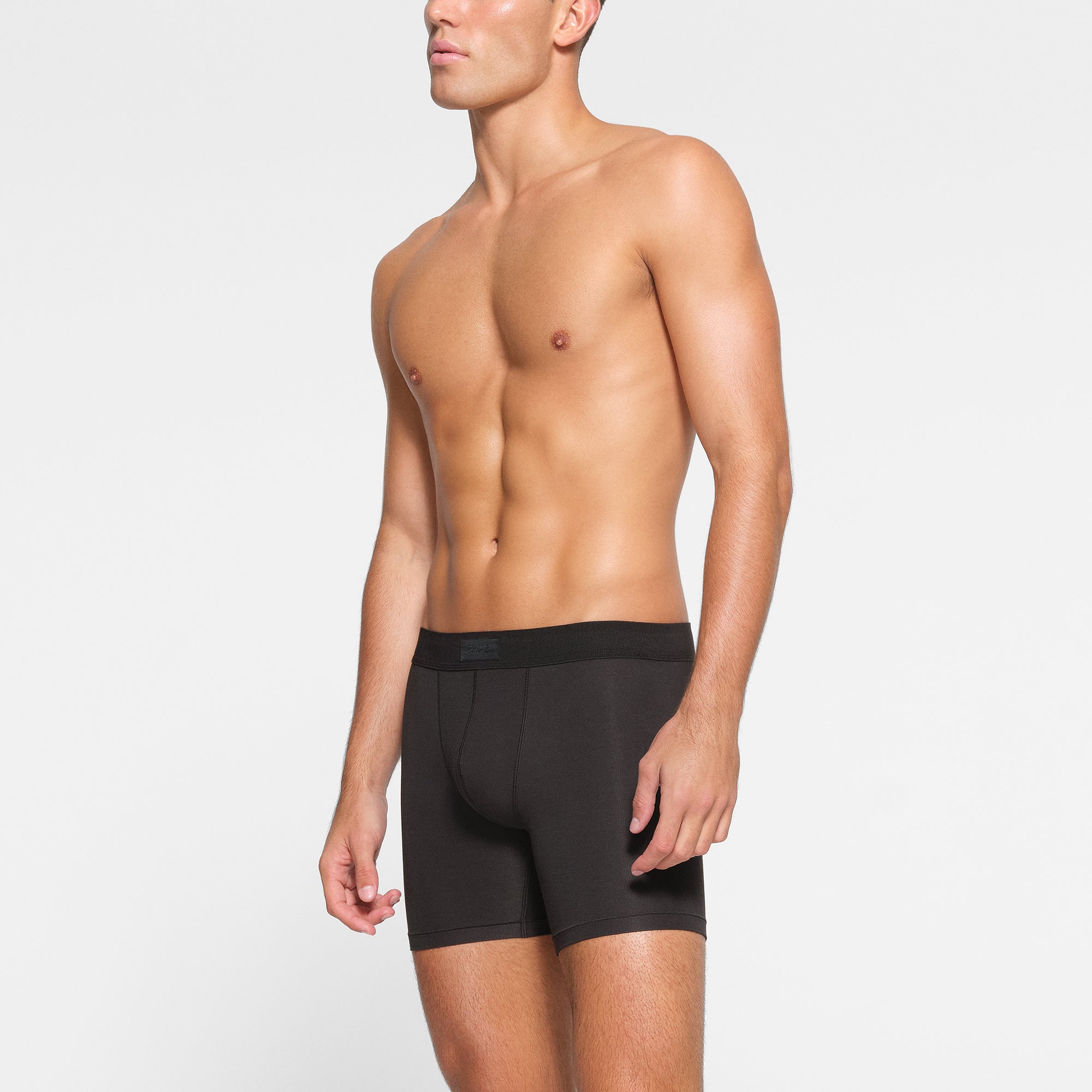 SKIMS COTTON MENS 5" BOXER BRIEF | ONYX - Image 2