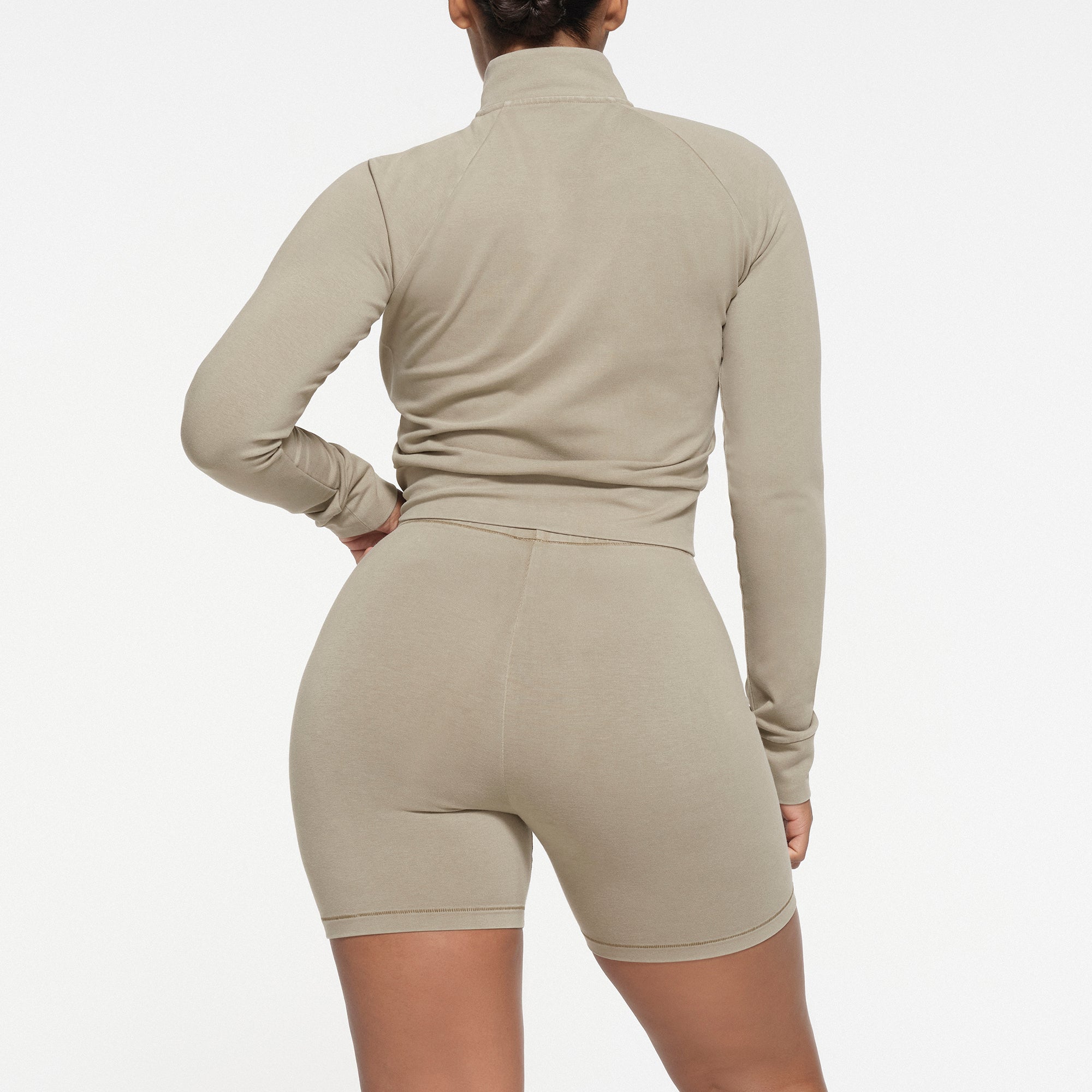 OUTDOOR BIKE SHORT | TAUPE - Image 3