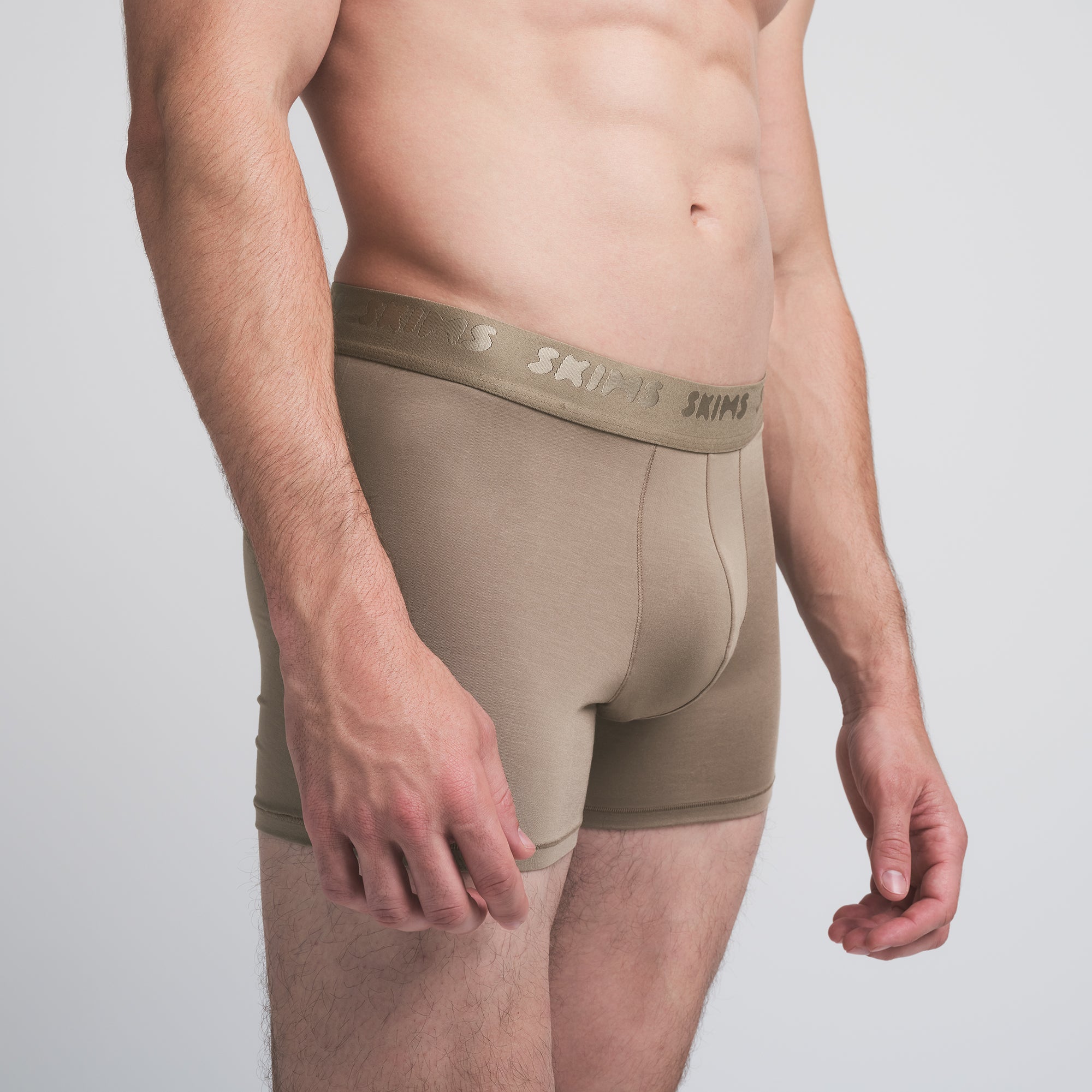 SKIMS STRETCH MENS 3" BOXER BRIEF | DESERT - Image 3