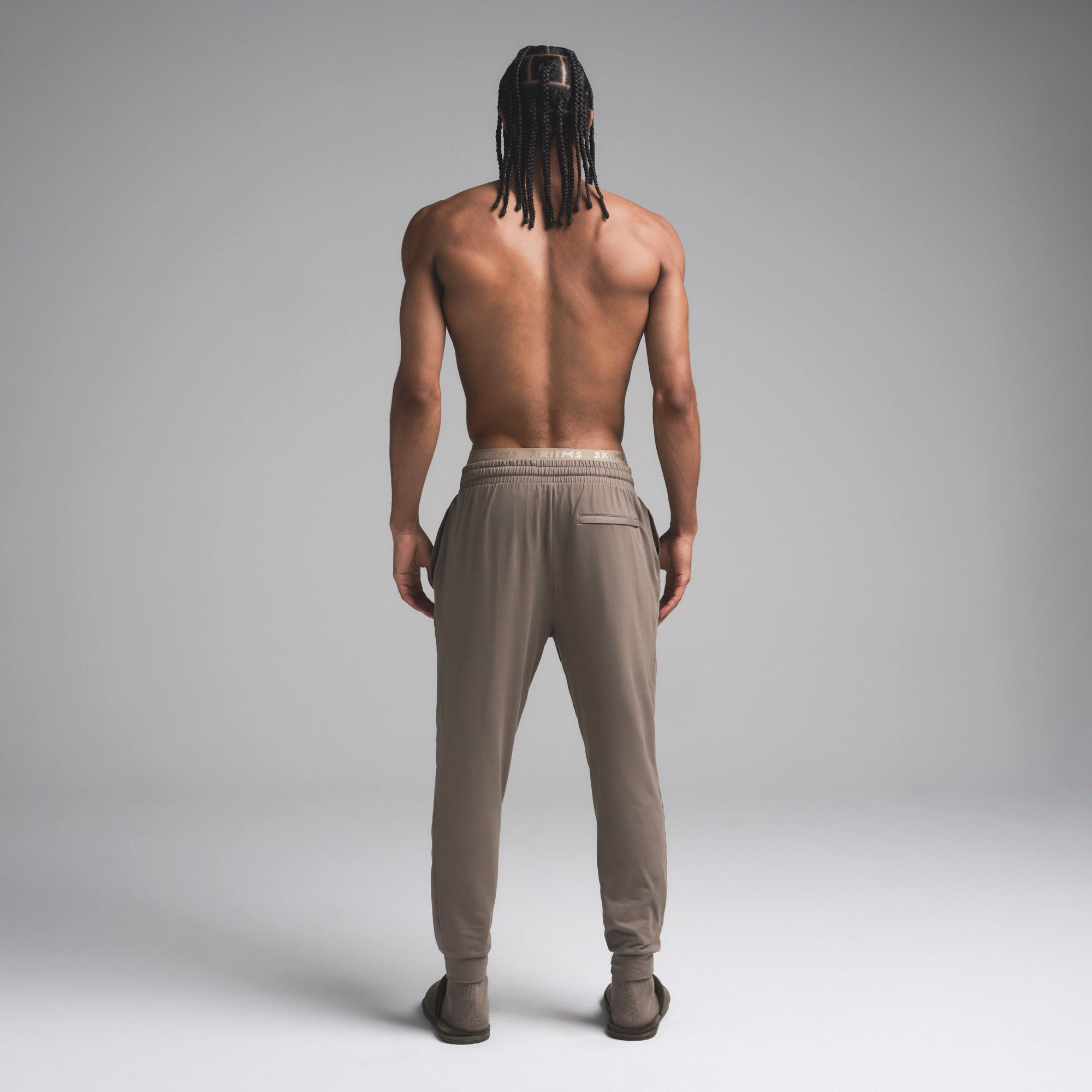 OUTDOOR JERSEY MENS TAPERED JOGGER | TRUFFLE - Image 4
