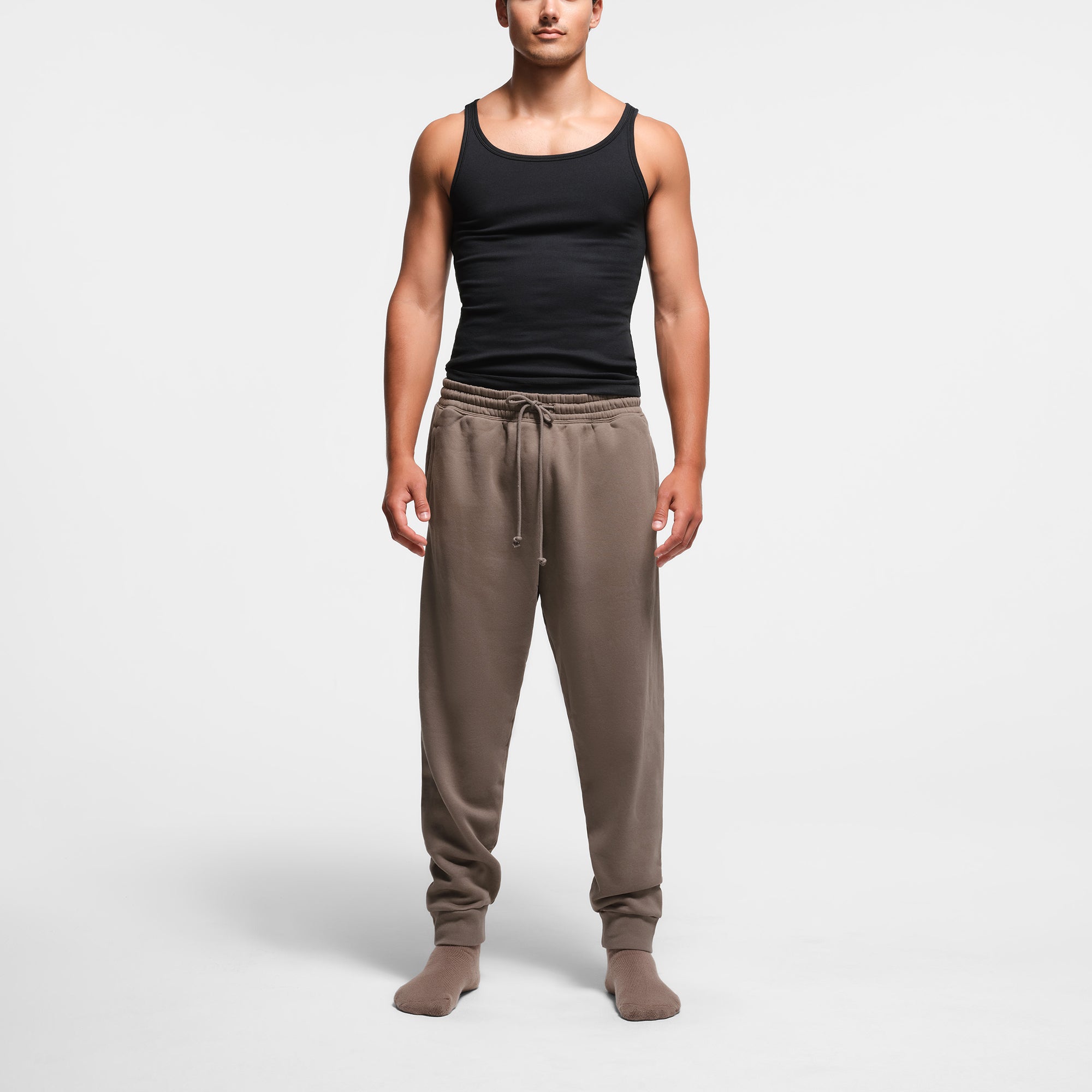 FLEECE LOUNGE MENS TAPERED JOGGER | TRUFFLE - Image 2