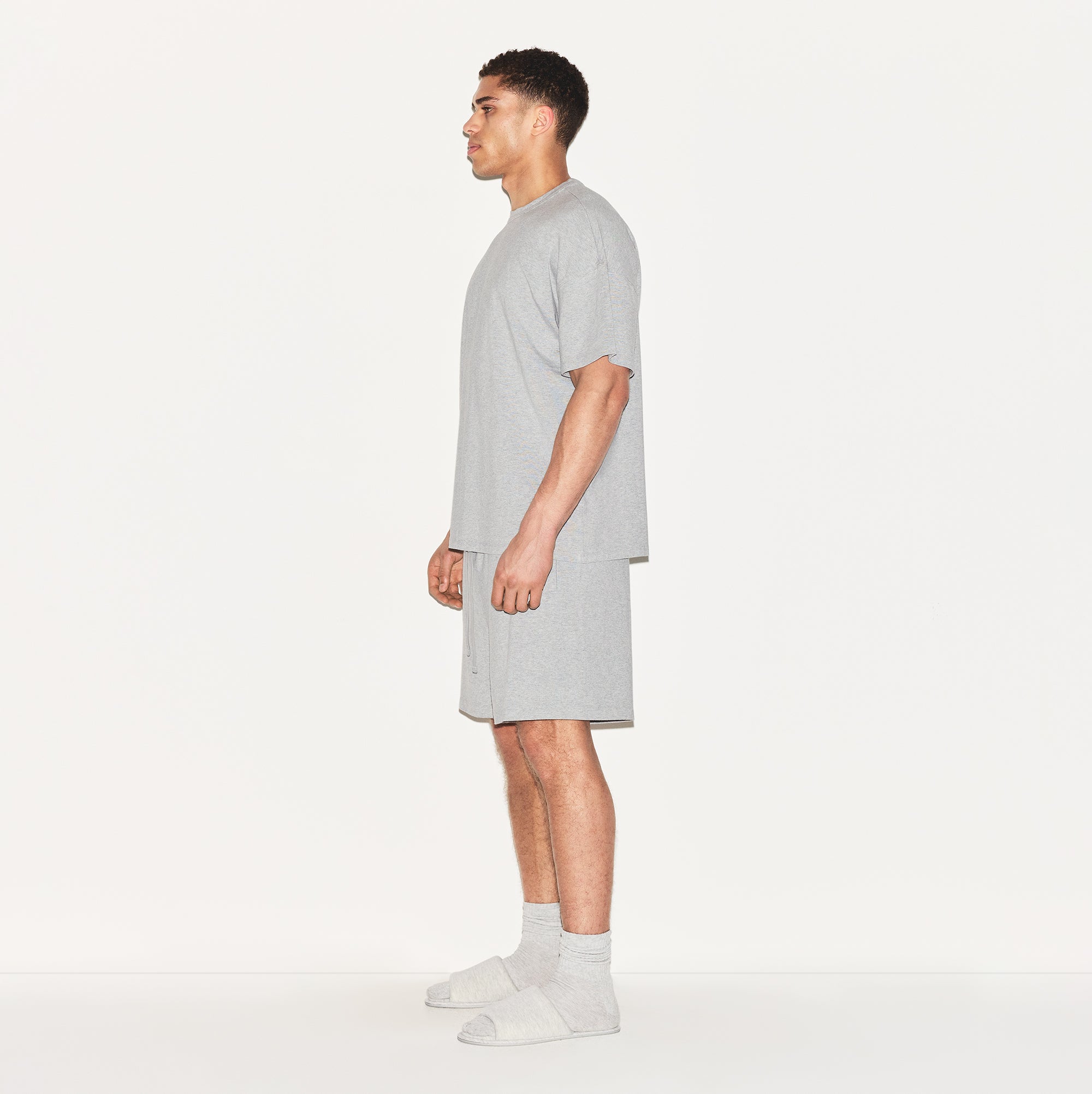 JERSEY LOUNGE MENS RELAXED SHORT | HEATHER GREY - Image 2