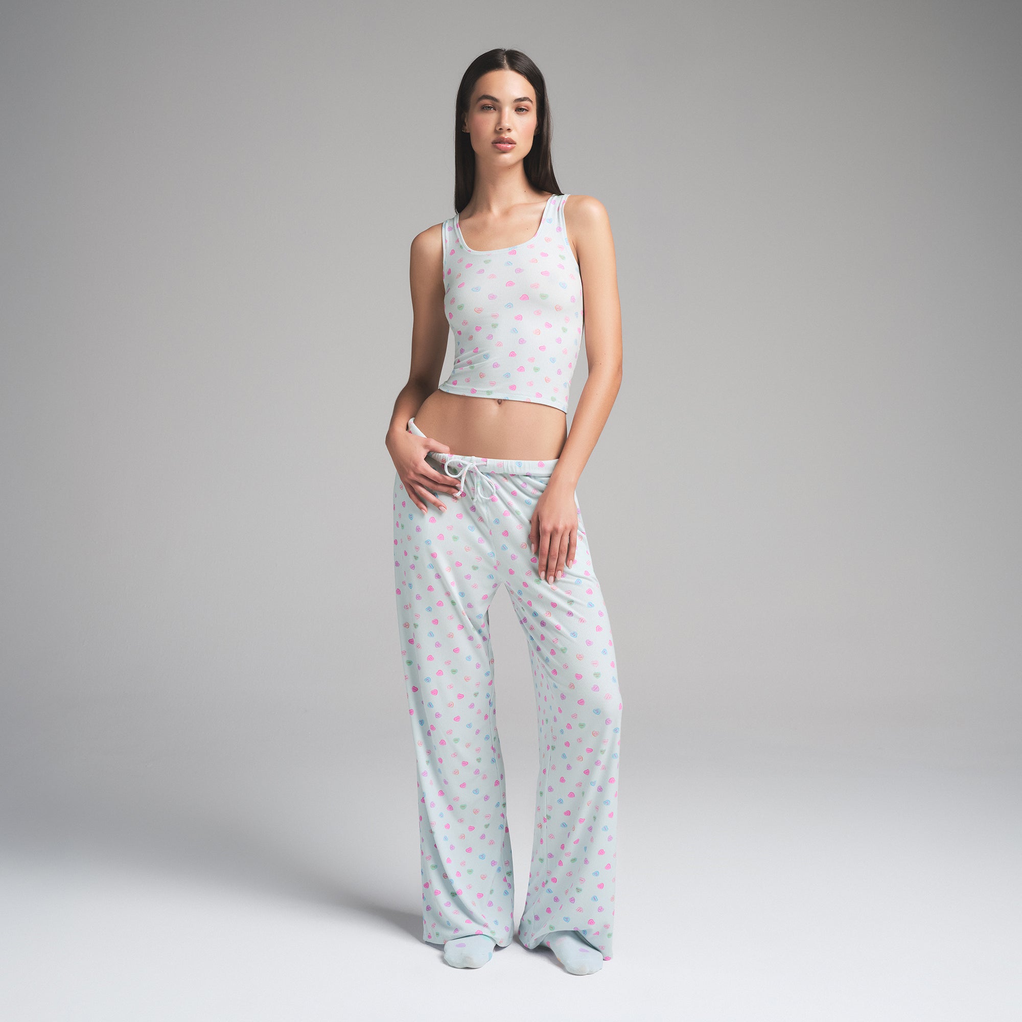 SOFT LOUNGE LOOSE PANT | CLOUD CANDY HEART PRINT - Image 4
