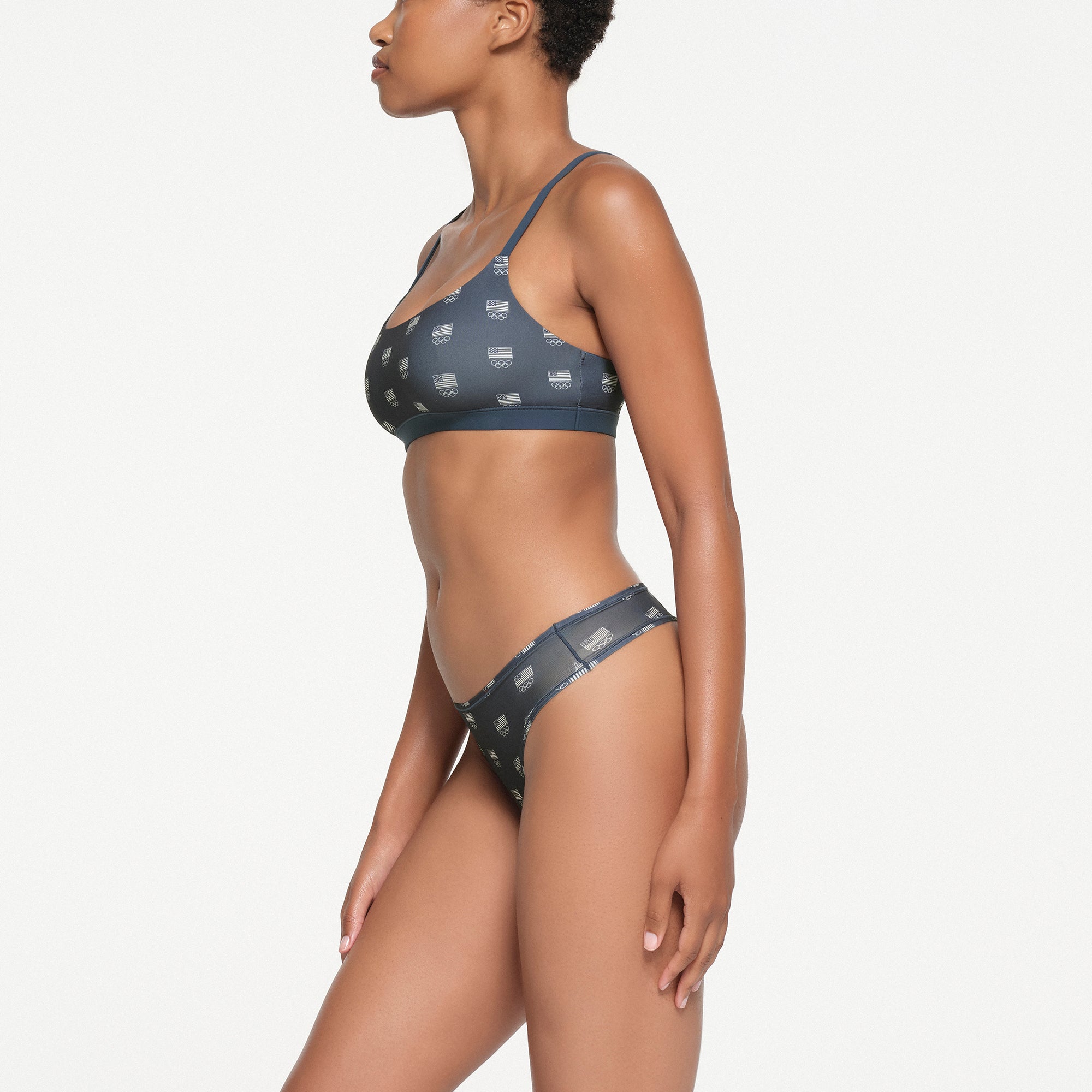 SKIMS FOR TEAM USA FITS EVERYBODY OLYMPIC SCOOP BRALETTE | NAVY - Image 2