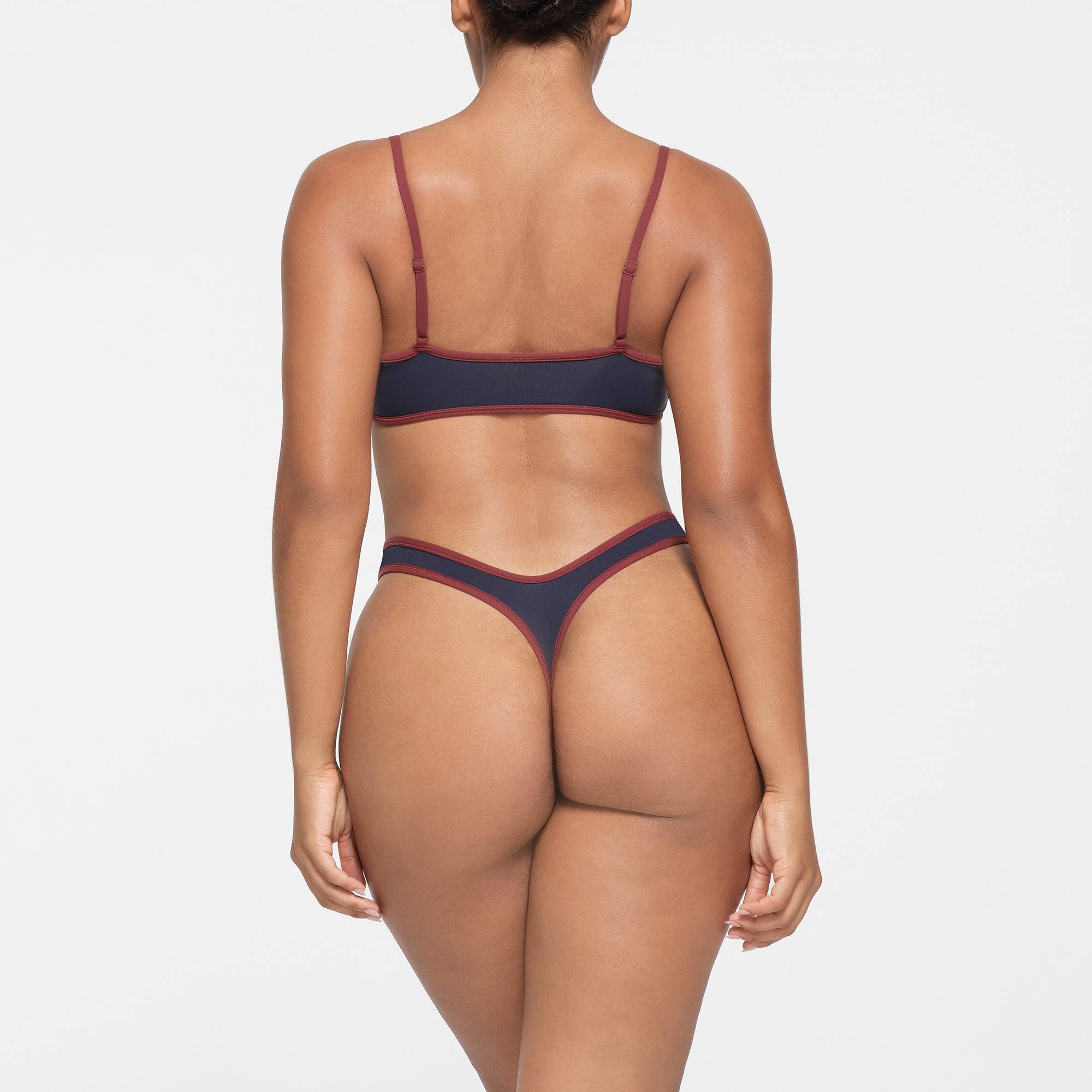 FITS EVERYBODY CONTRAST TRIM SCOOP BRALETTE | NAVY - Image 3