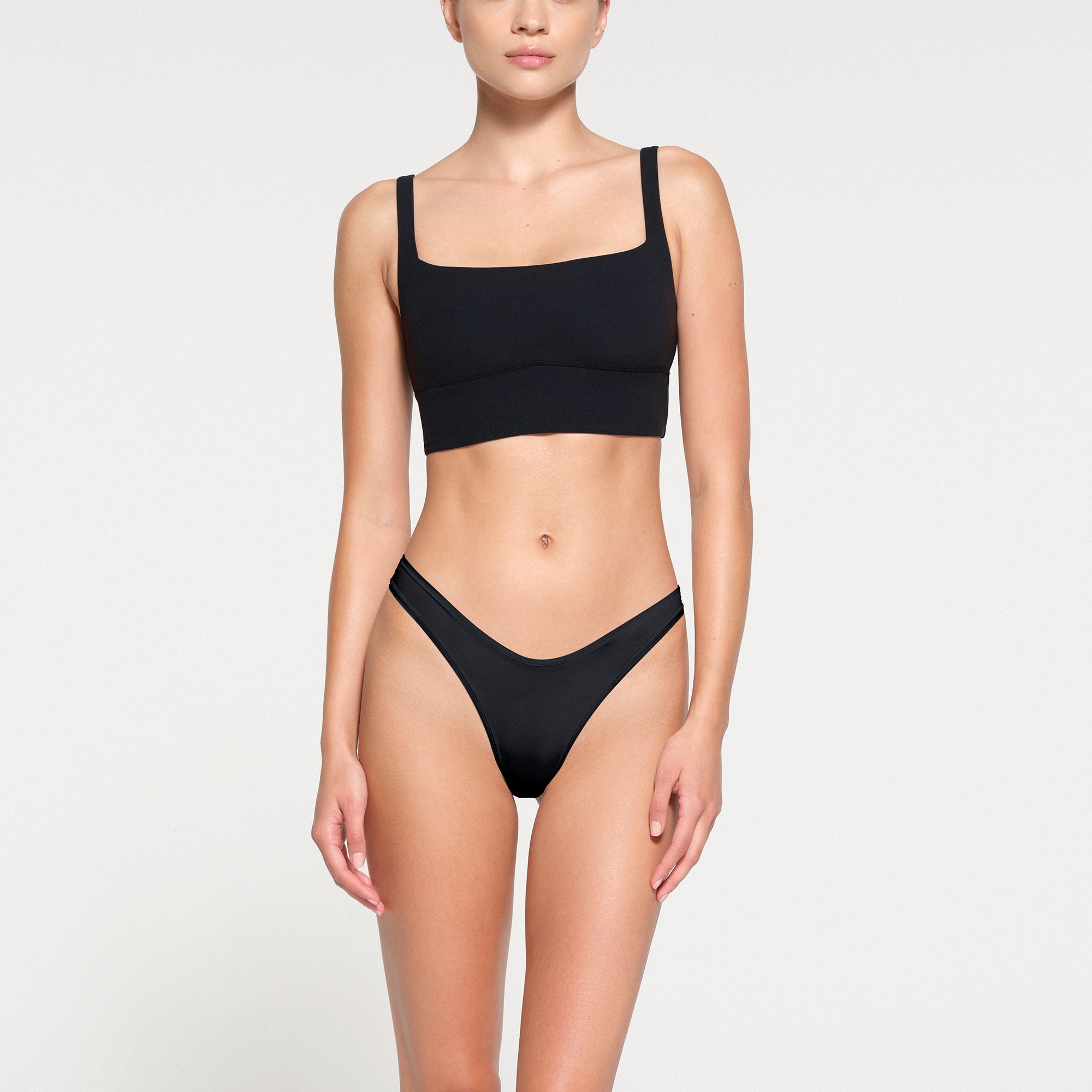 FITS EVERYBODY SQUARE NECK LONGLINE BRALETTE | ONYX