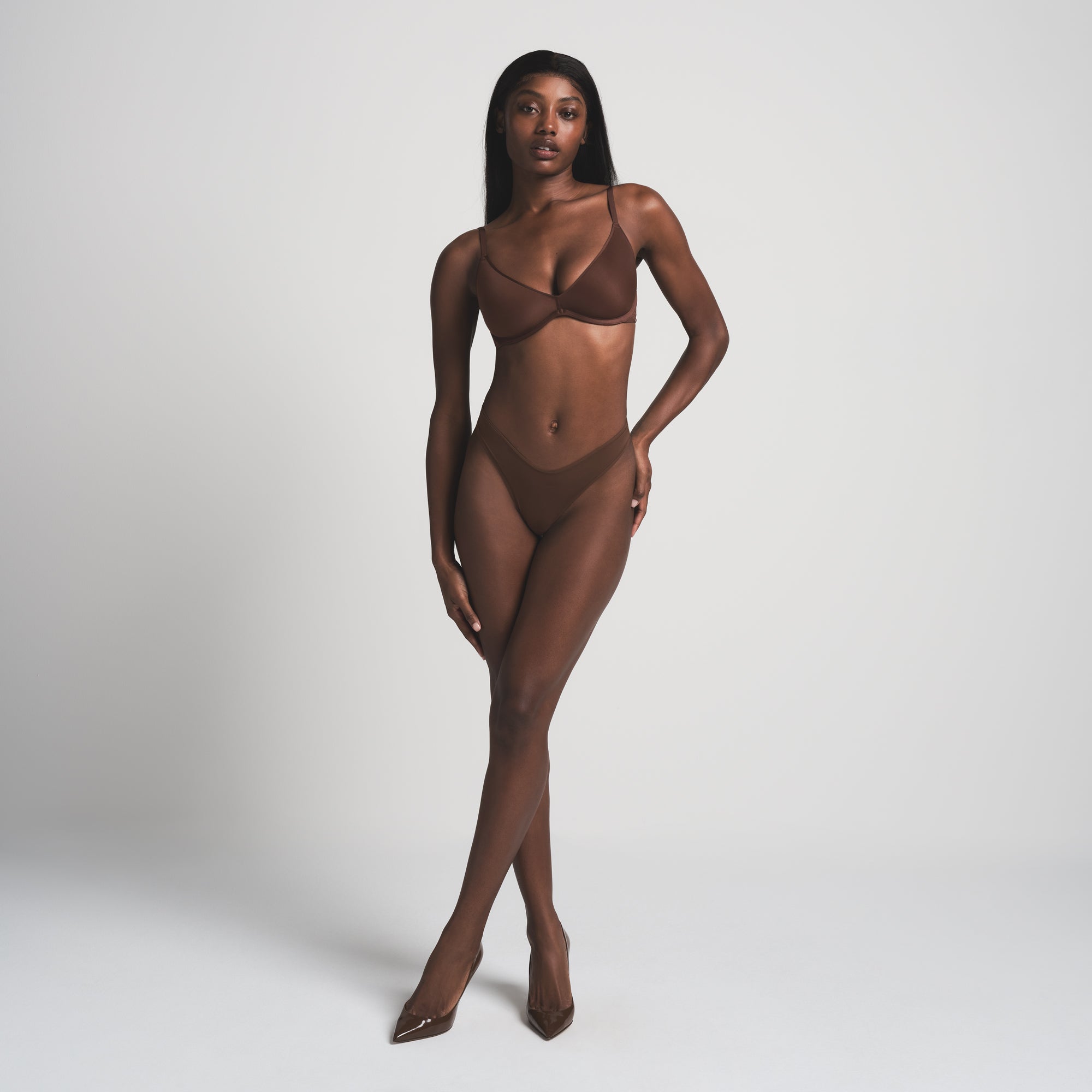 WEIGHTLESS SCOOP BRA | COCOA