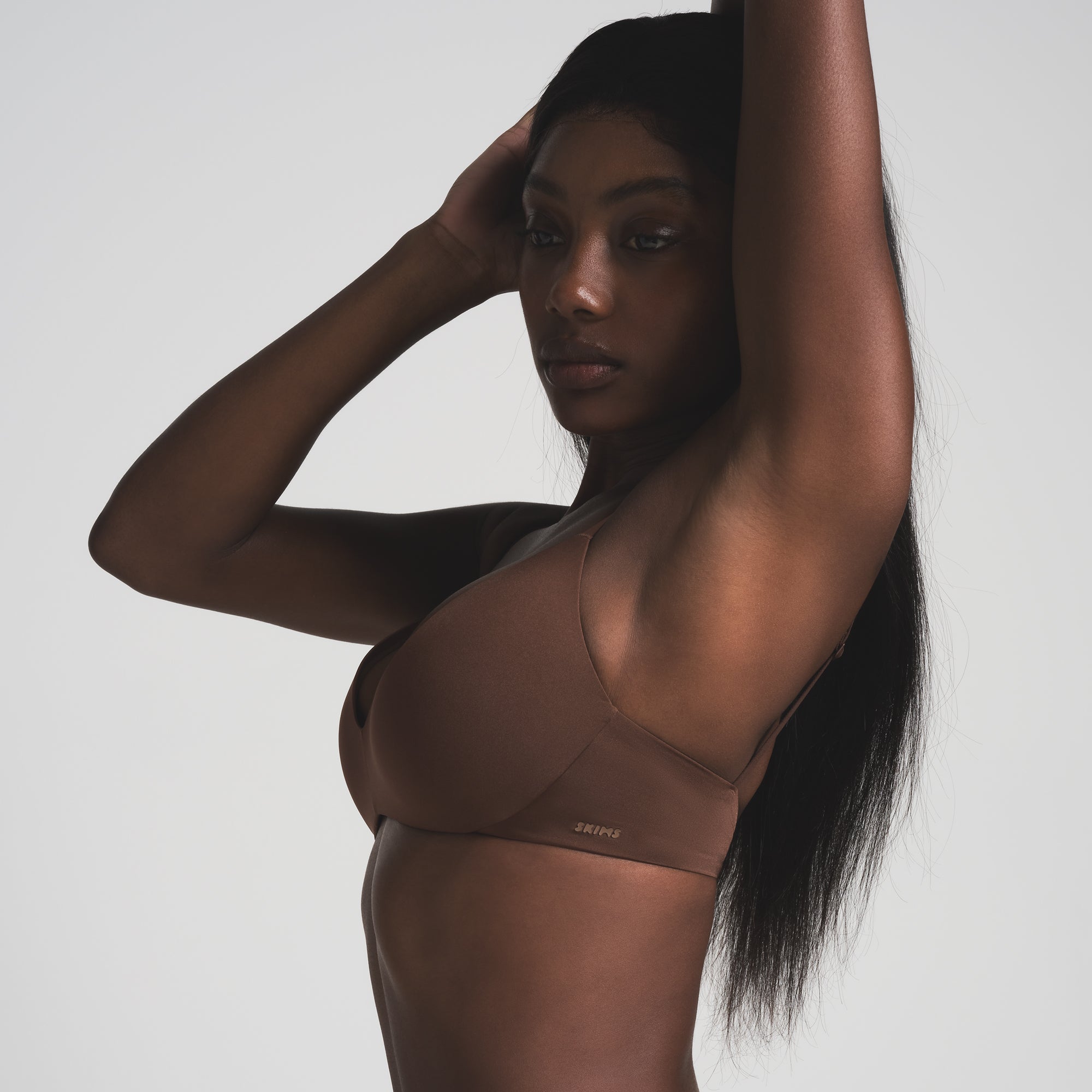 WIRELESS FORM PUSH-UP PLUNGE BRA | COCOA - Image 2