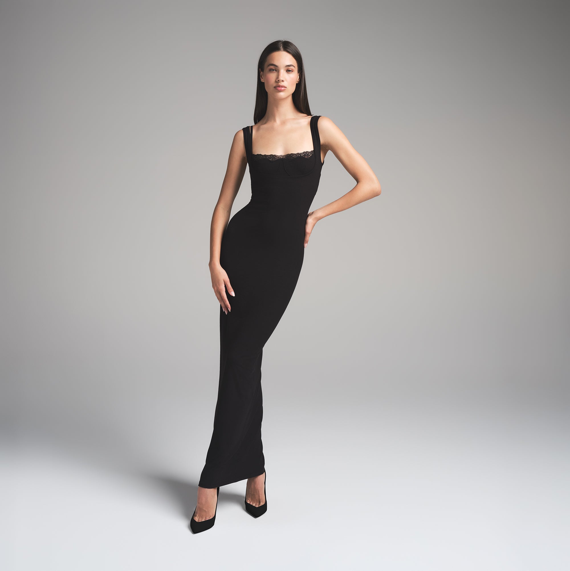 SOFT LOUNGE LACE LONG DRESS WITH BRALETTE | ONYX