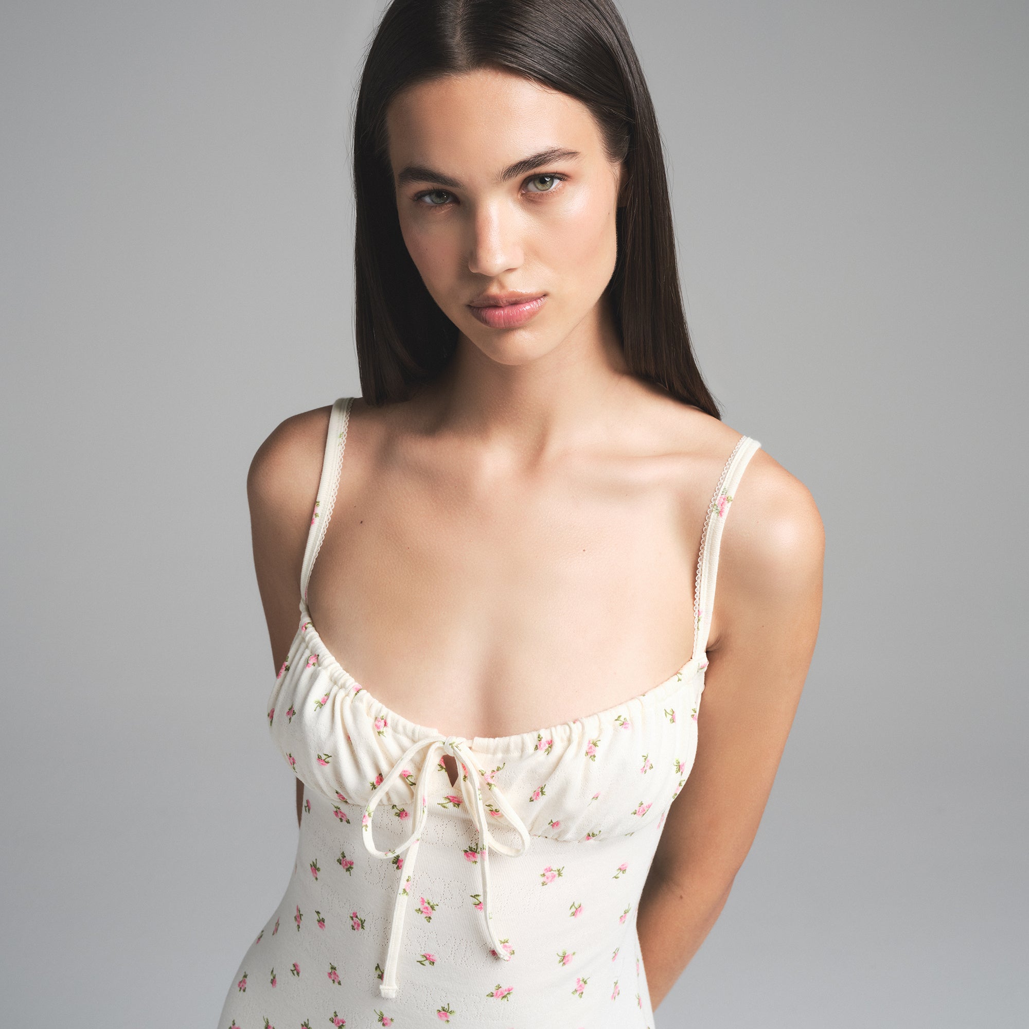LOGO POINTELLE MINI DRESS | MARBLE PINK ROSEBUD PRINT - Image 3