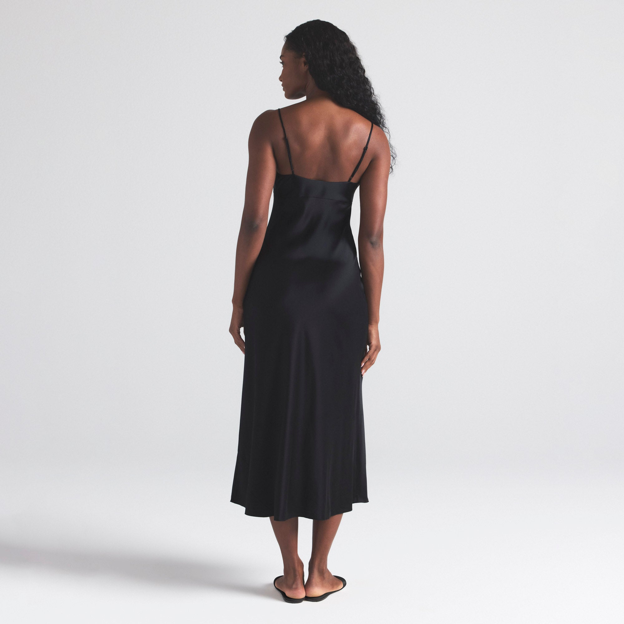 SILK CAMI V NECK LONG SLIP | ONYX - Image 4