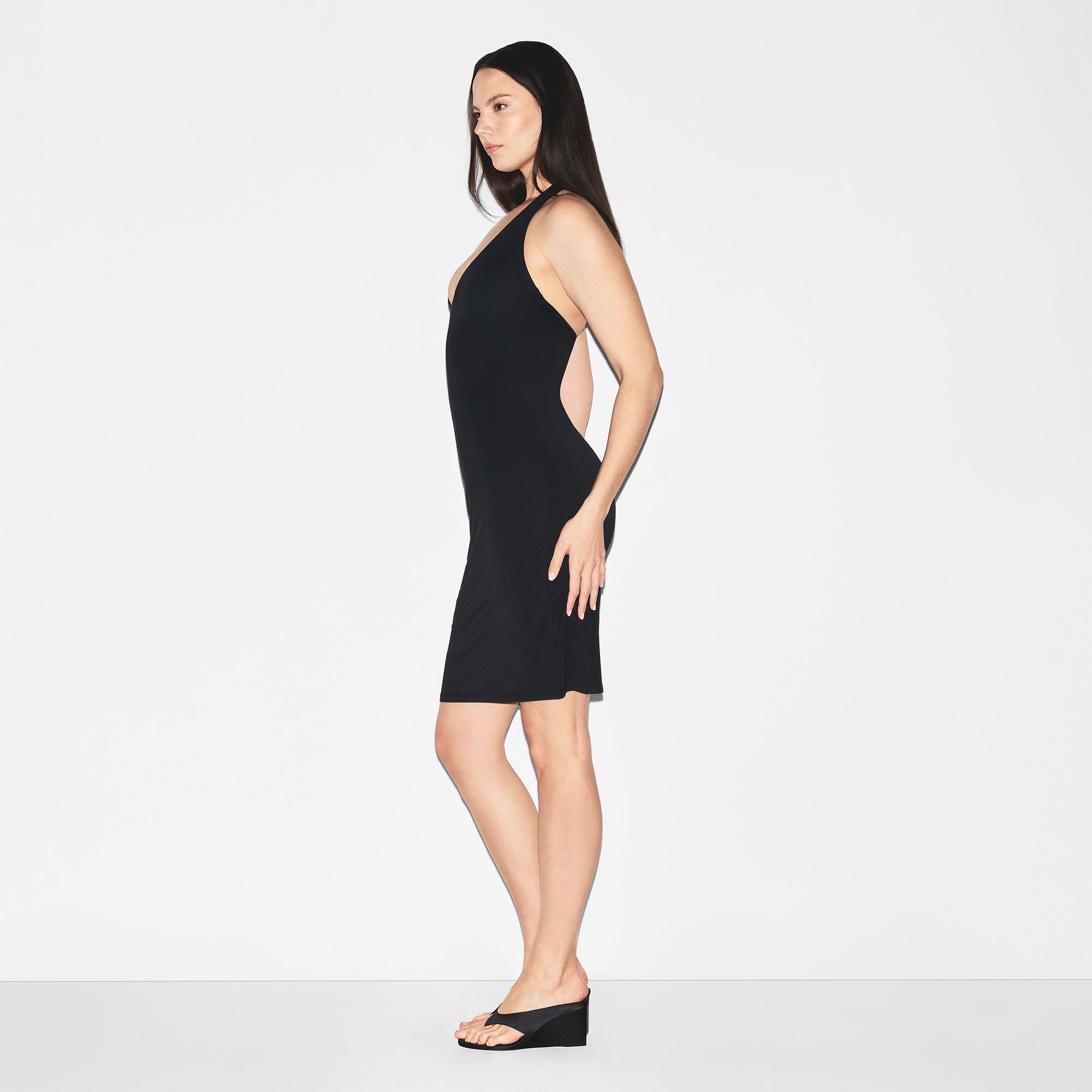 SMOOTH LAYERS PLUNGE HALTER MIDI DRESS | OBSIDIAN - Image 3