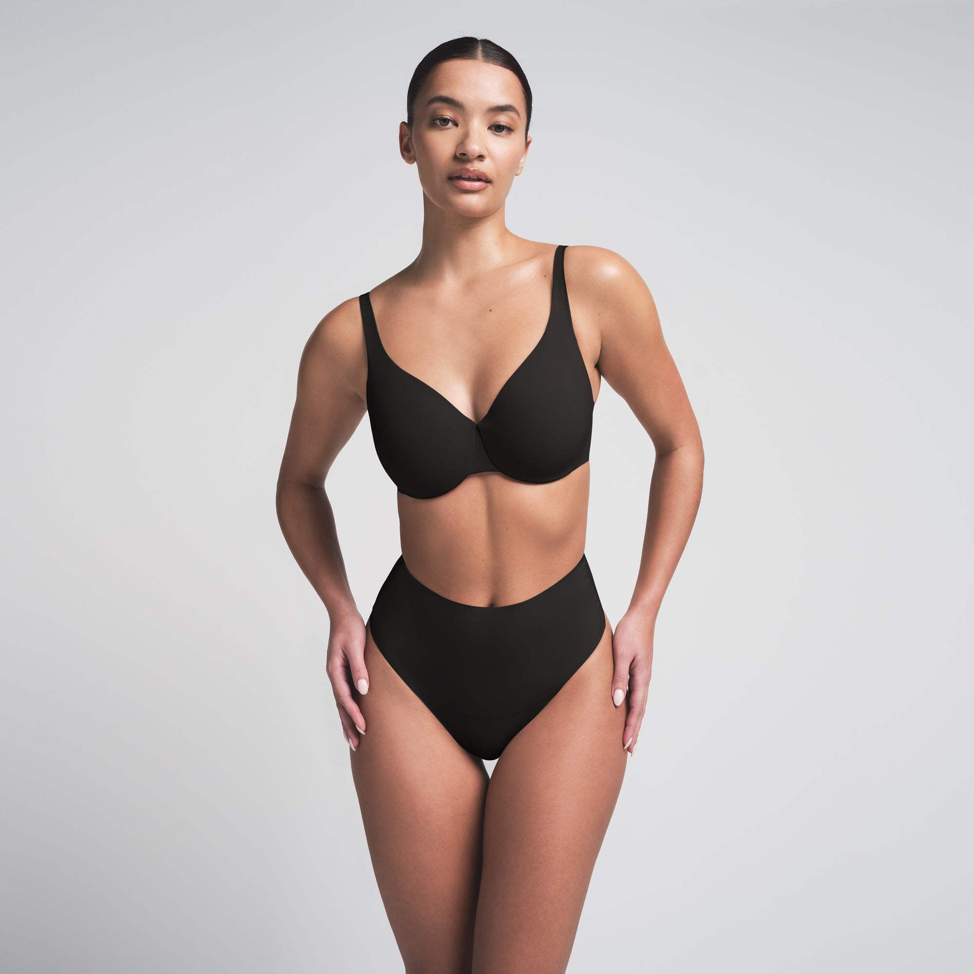 SMOOTHING INTIMATES UNLINED MINIMIZER BRA | ONYX - Image 2