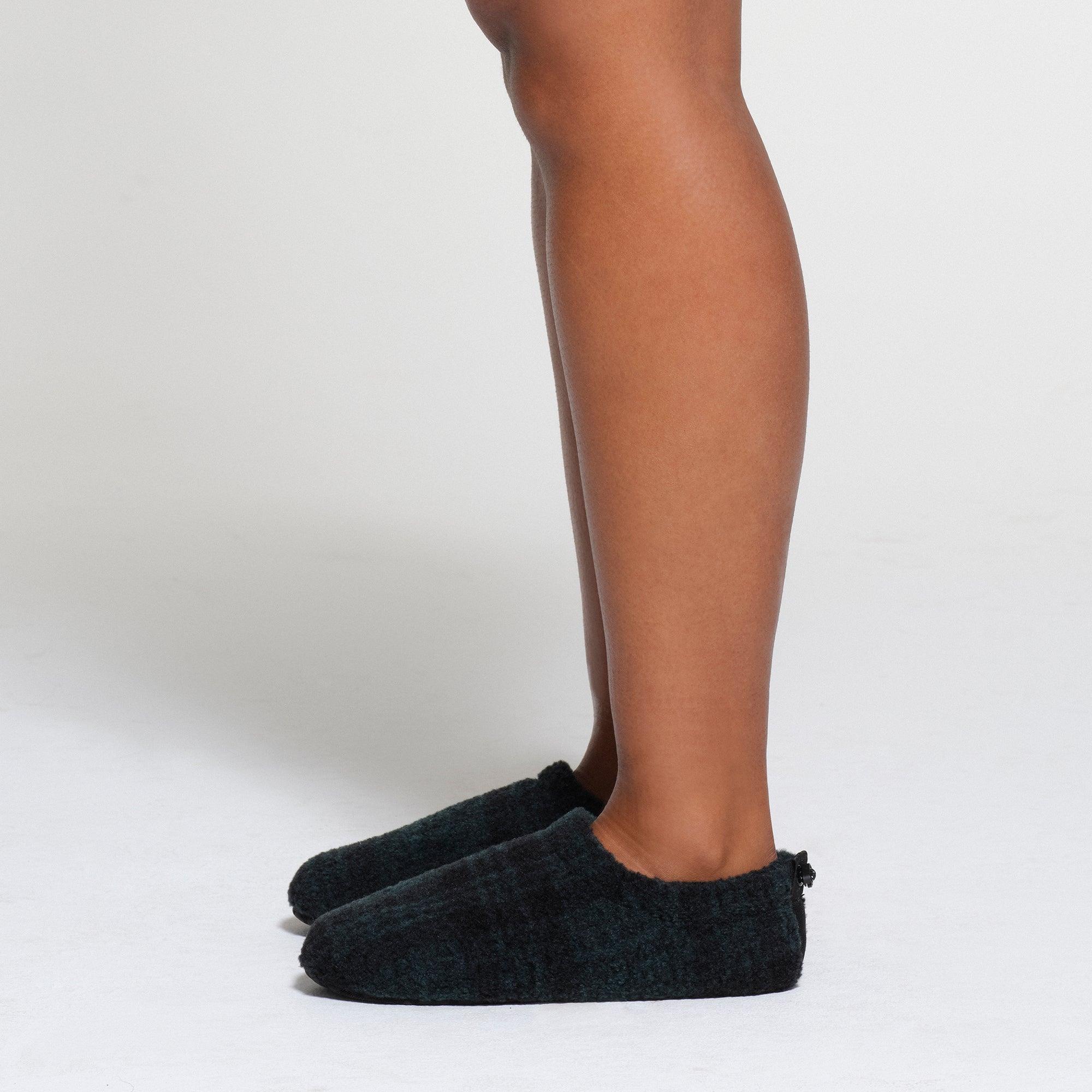 FLEECE SLEEP UNISEX SLIPPER | CYPRESS PLAID - Image 2