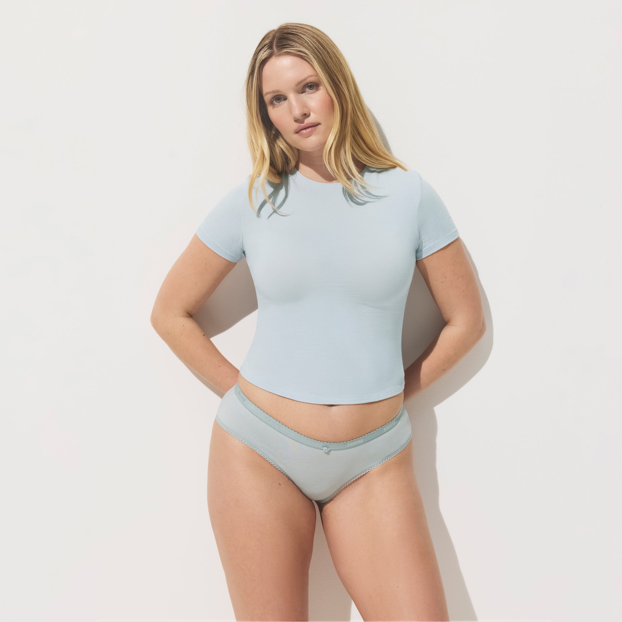 LIGHTWEIGHT COTTON LOGO PICOT HIPSTER | PEARL TONAL