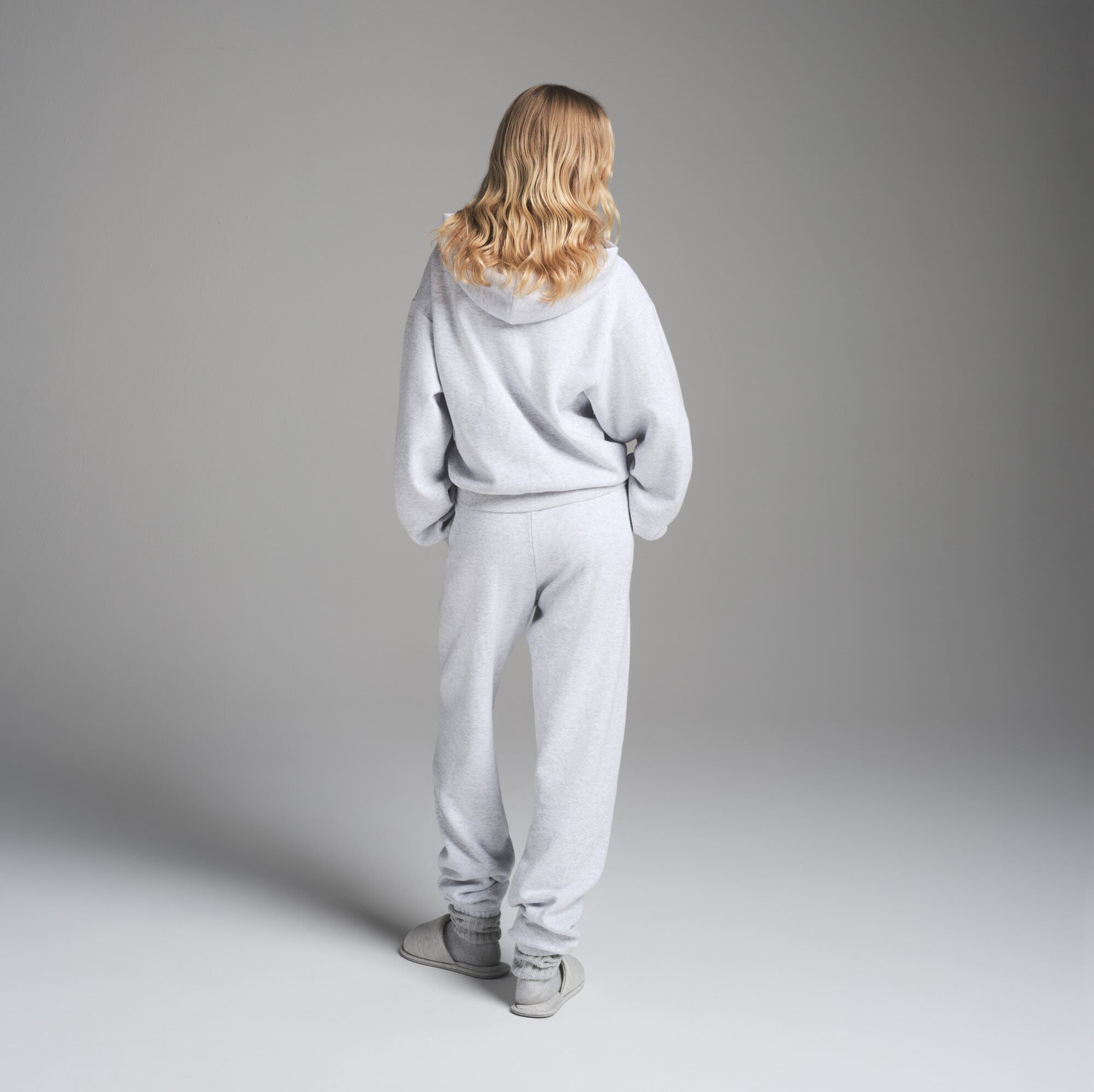 COTTON FLEECE CLASSIC JOGGER | LIGHT HEATHER GREY - Image 3