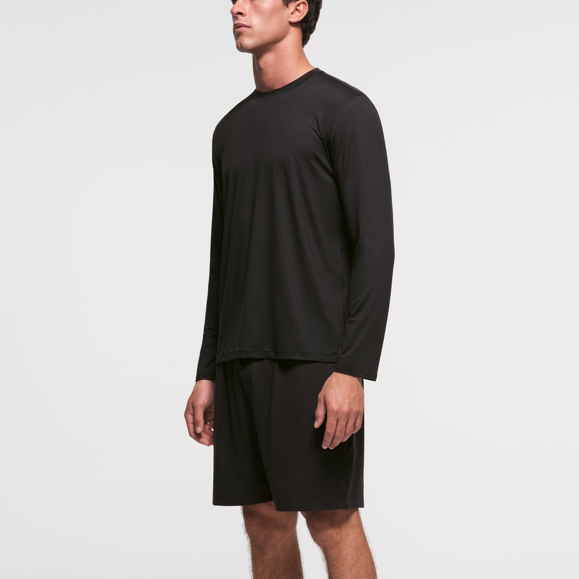 OUTDOOR JERSEY MENS CLASSIC LONG SLEEVE T-SHIRT | ONYX - Image 2