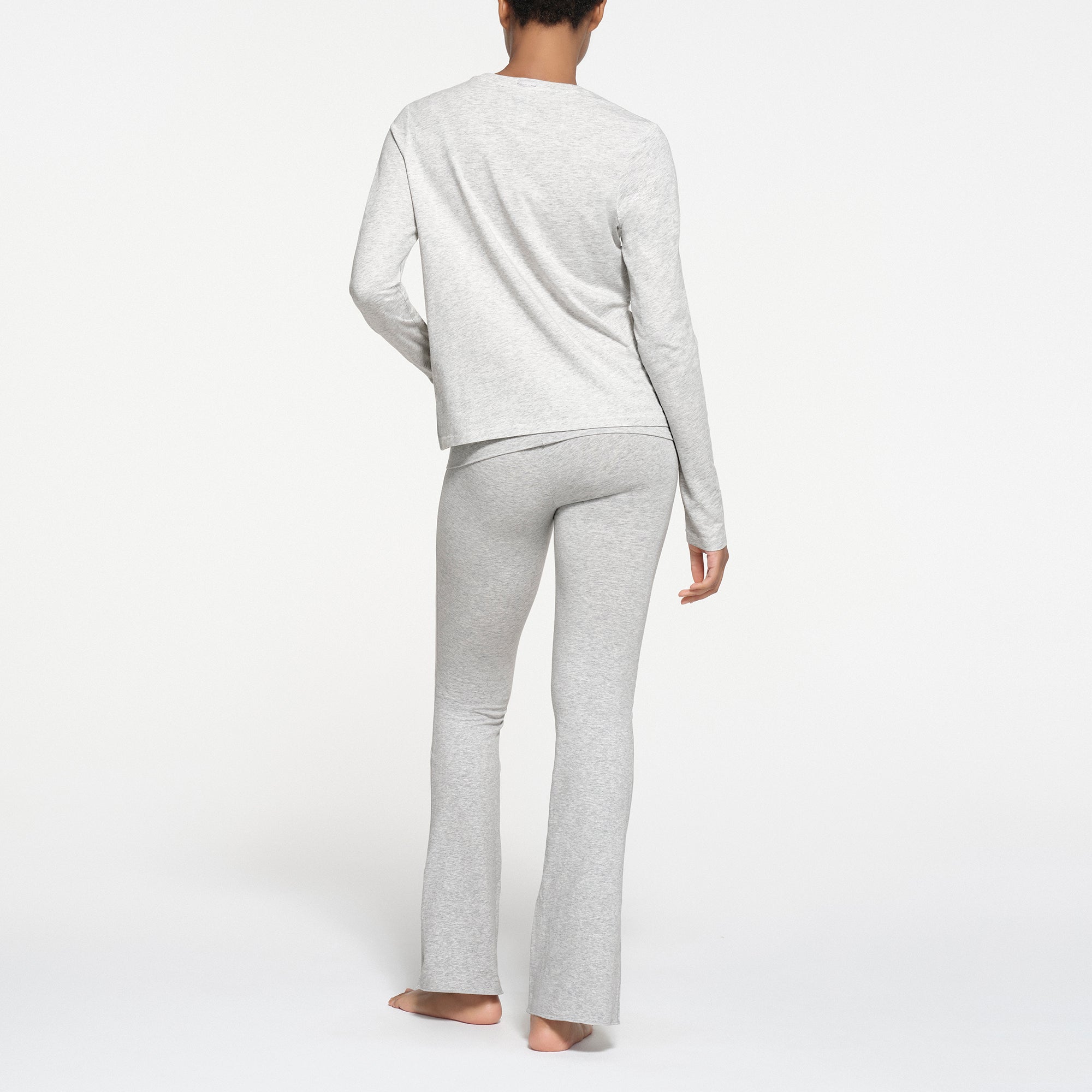 RELAXED TEES LONG SLEEVE T-SHIRT | LIGHT HEATHER GREY - Image 3