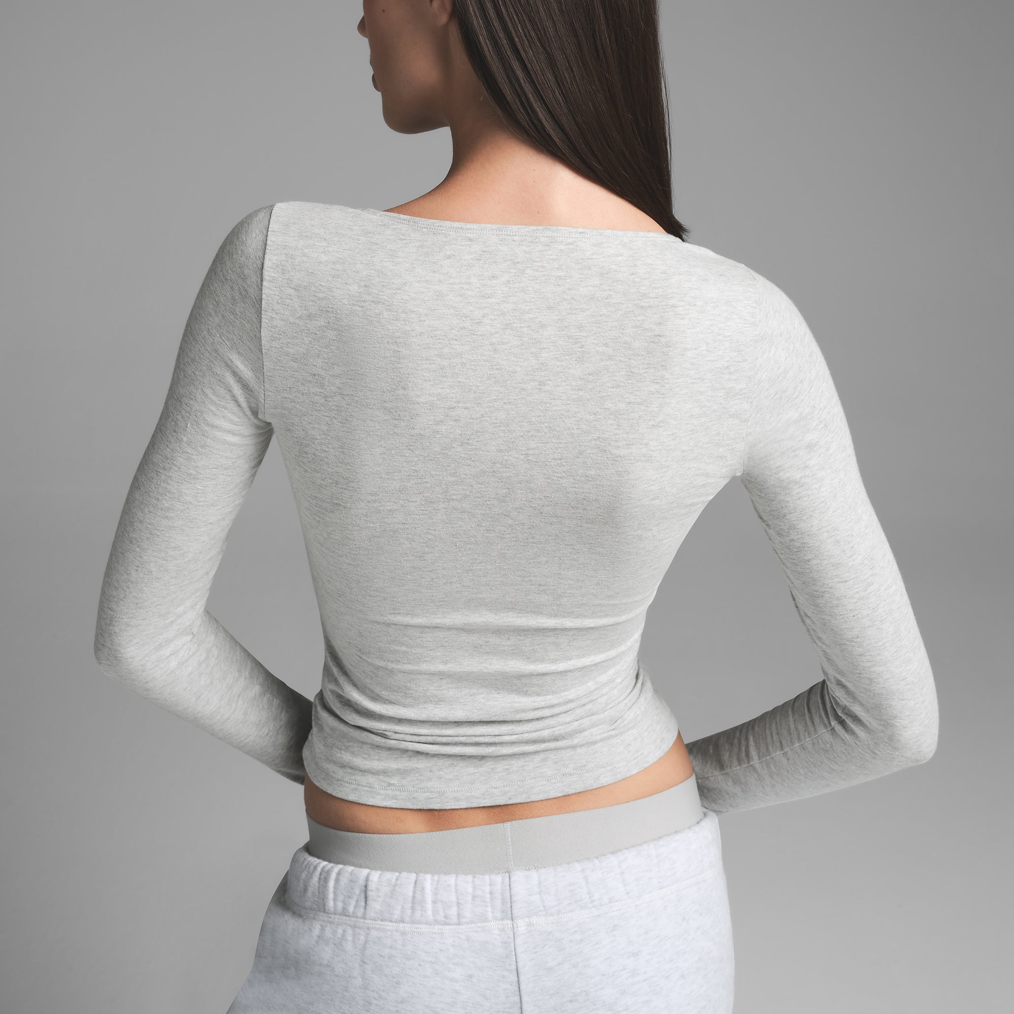 COTTON JERSEY SCOOP NECK LONG SLEEVE TOP | LIGHT HEATHER GREY - Image 3