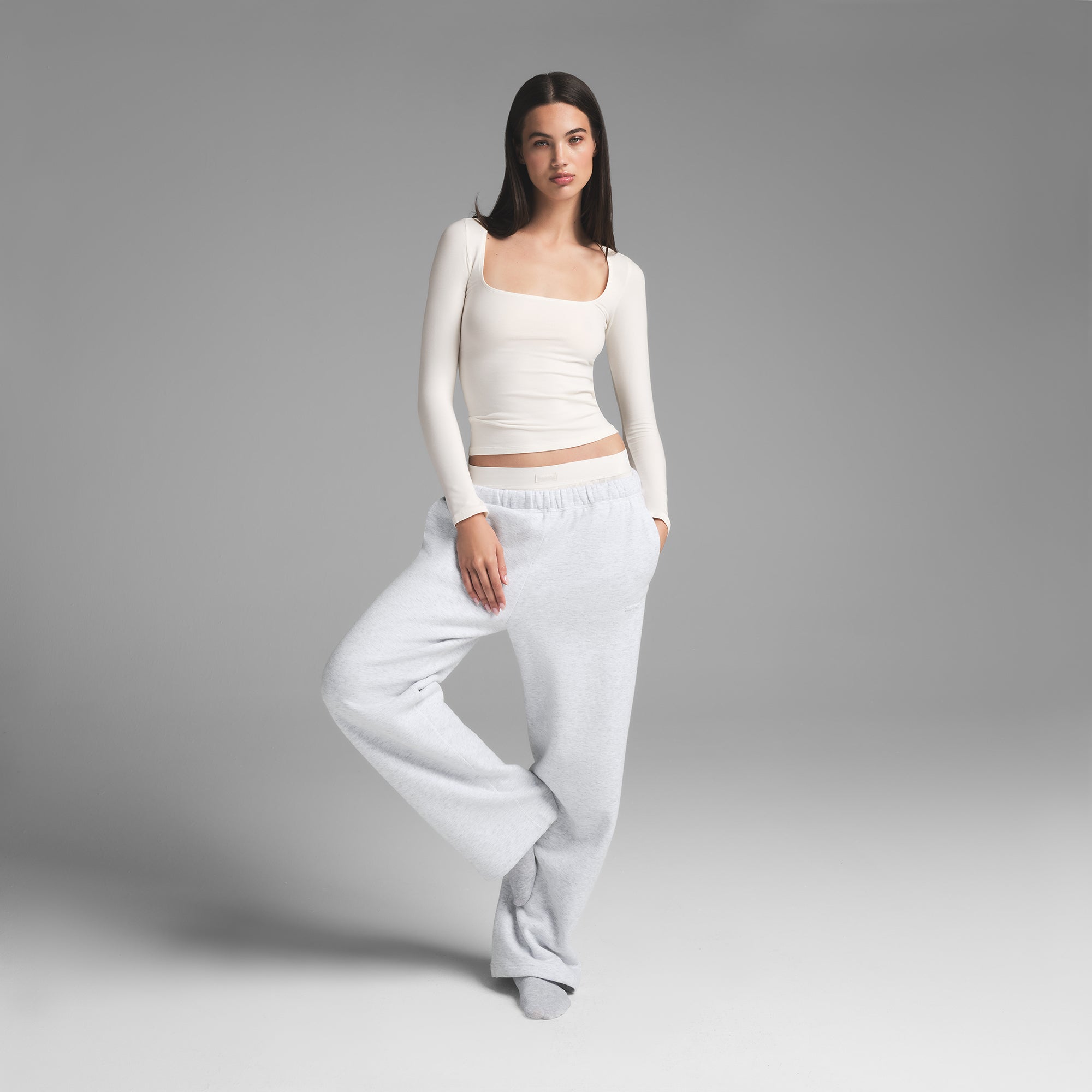 COTTON JERSEY SCOOP NECK LONG SLEEVE TOP | MARBLE - Image 3