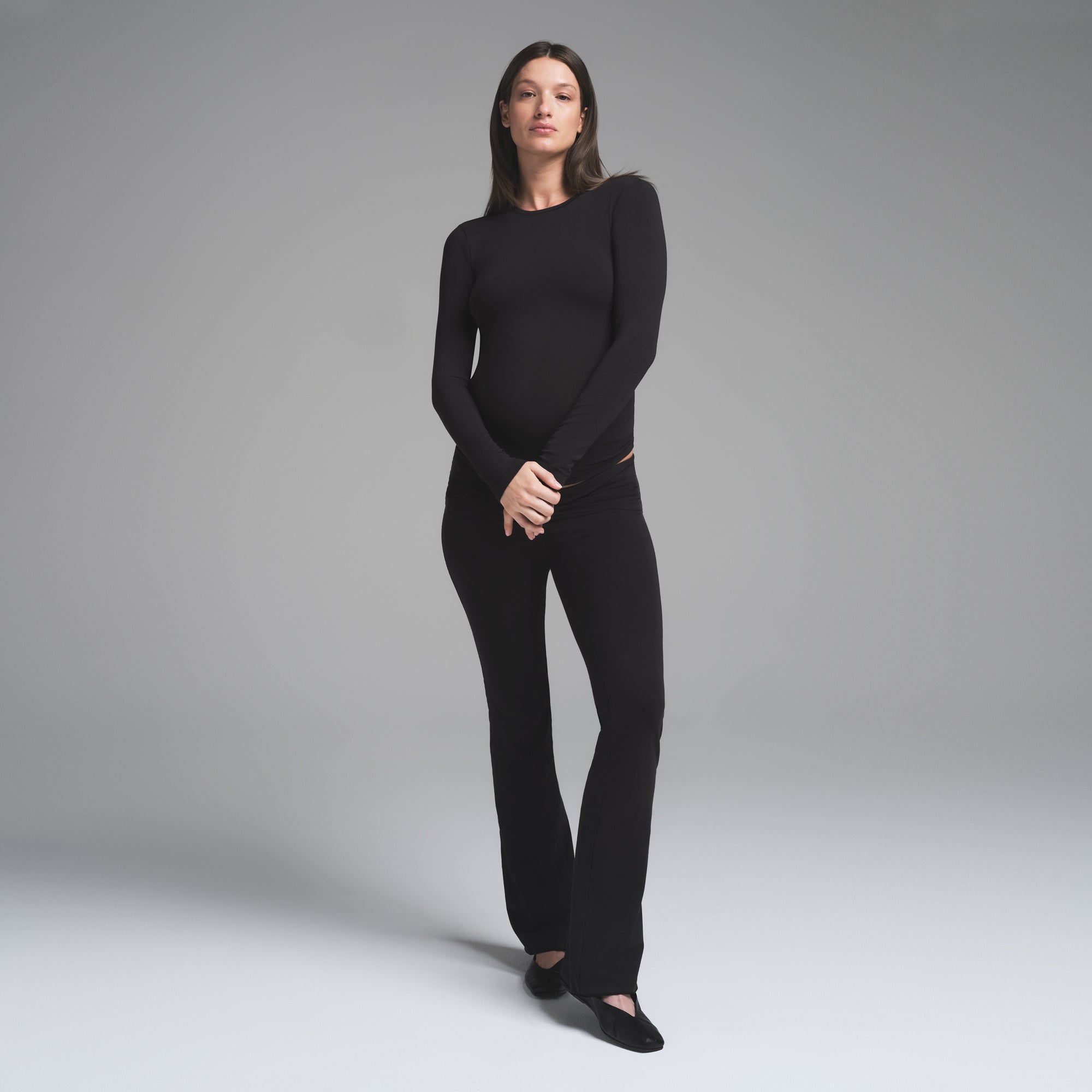 COTTON JERSEY MATERNITY LONG SLEEVE T-SHIRT | SOOT - Image 2