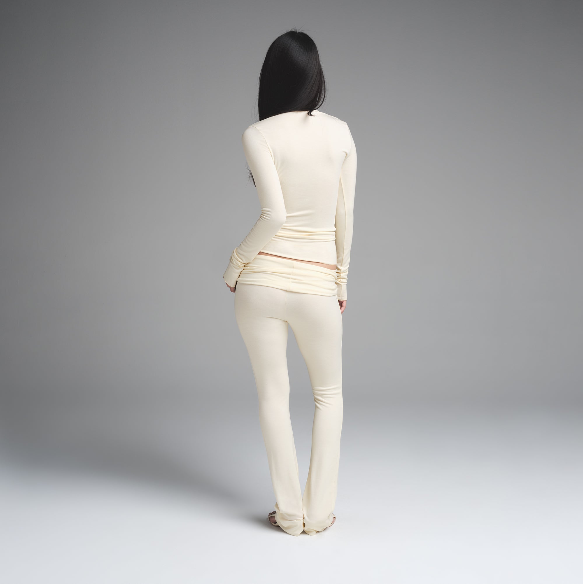 SKIMS CLOUD ASYMMETRIC LONG SLEEVE TOP | ECRU - Image 5