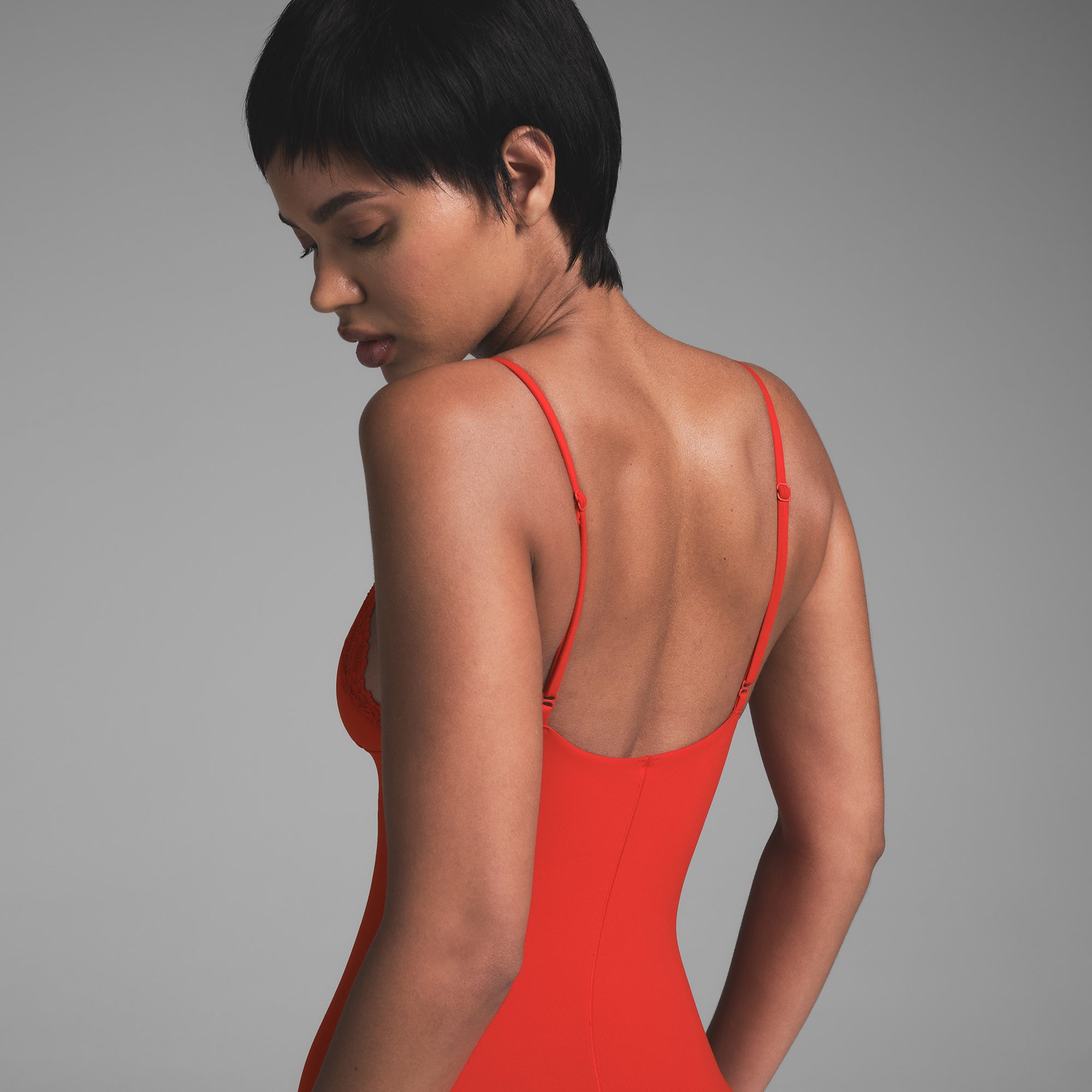 FITS EVERYBODY LACE TRIANGLE ONESIE | CAYENNE - Image 4