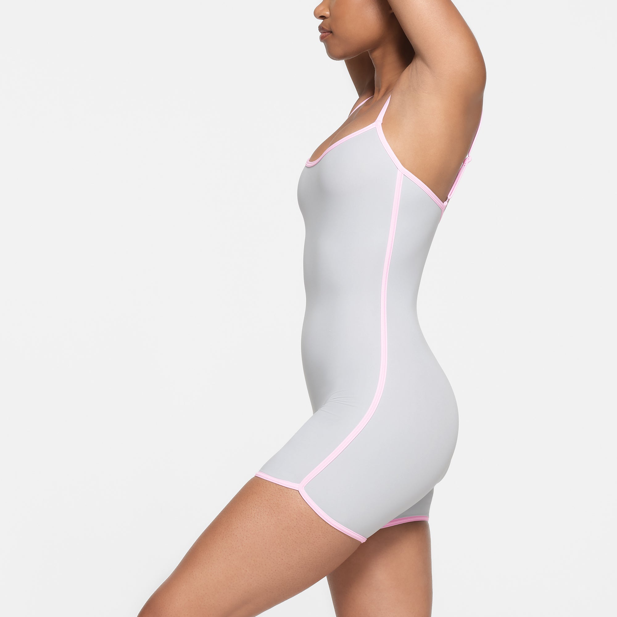 FITS EVERYBODY CONTRAST TRIM ONESIE | PLATINUM - Image 2