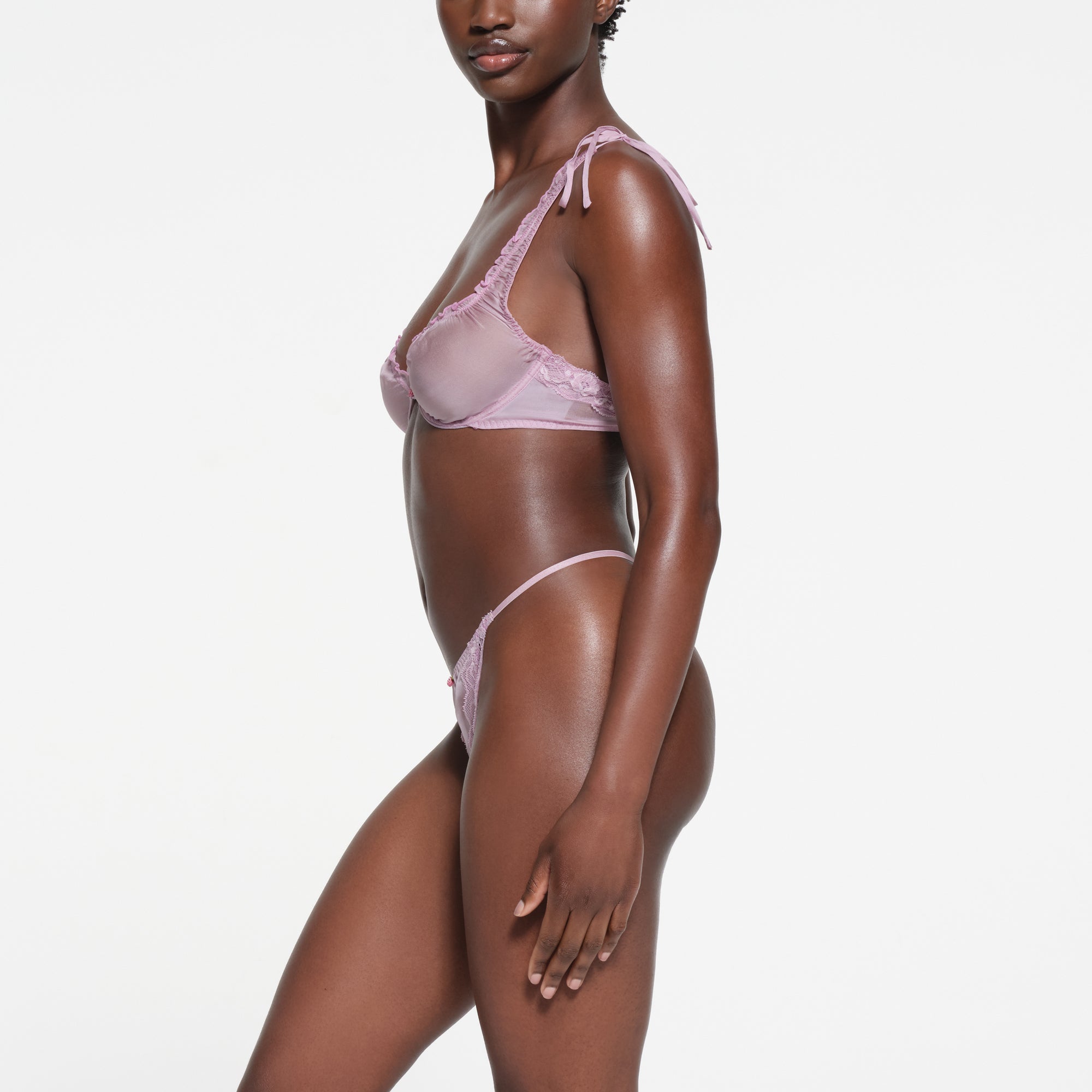 SKIMS ROMANCE LACE UNLINED PLUNGE BRA | IRIS MICA - Image 2