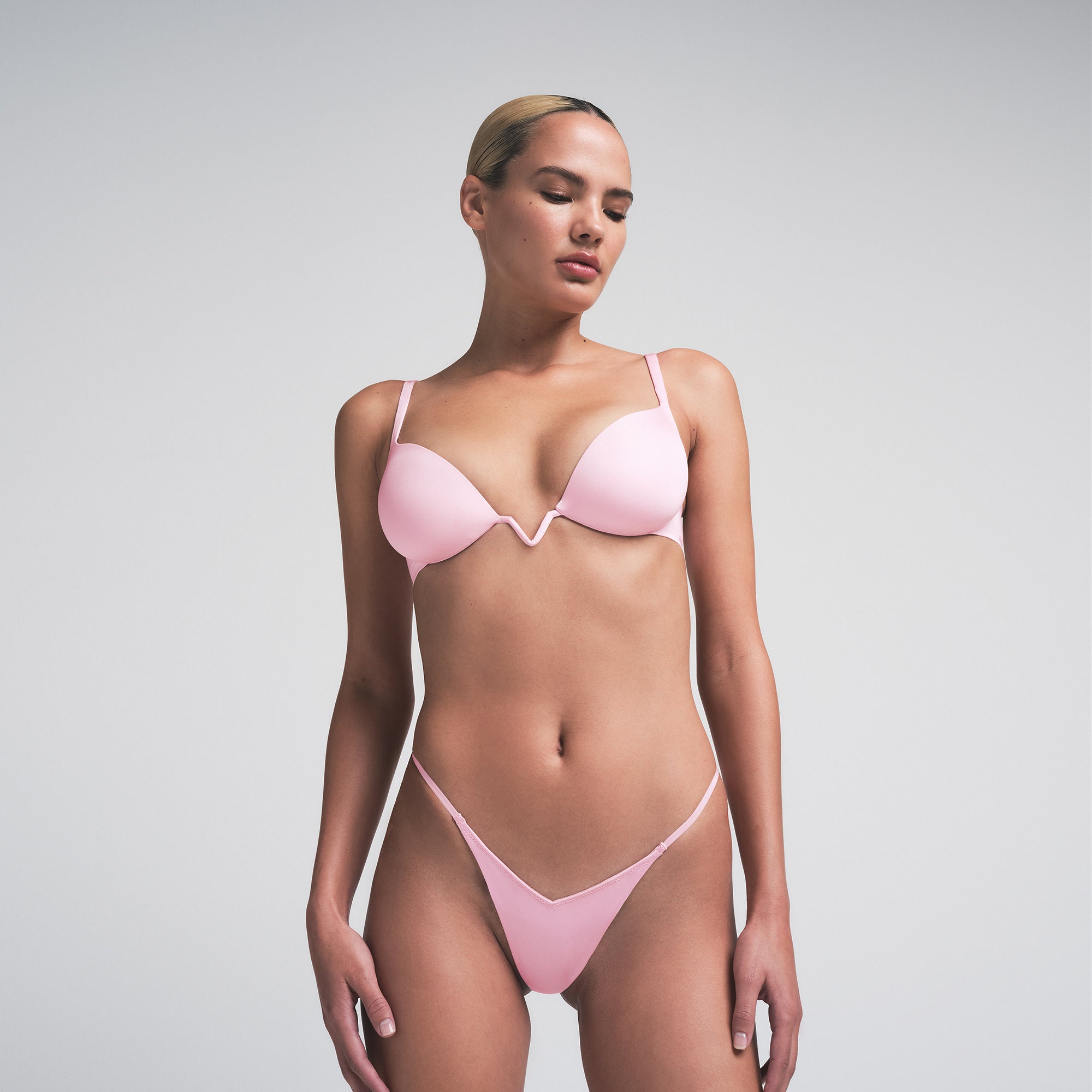SKIMS ULTIMATE DEEP PLUNGE PUSH-UP BRA | CHERRY BLOSSOM - Image 3