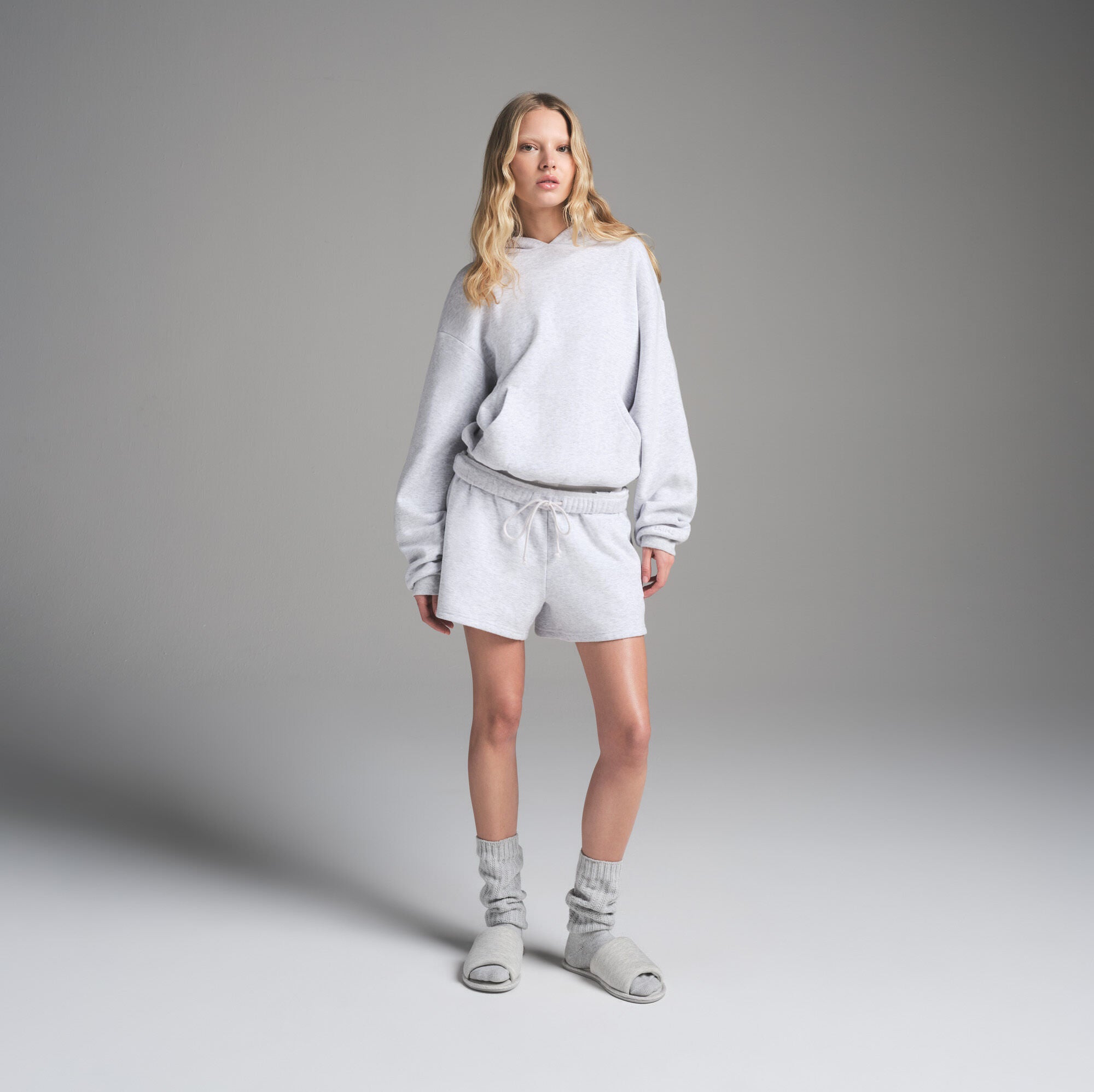 COTTON FLEECE CLASSIC HOODIE | LIGHT HEATHER GREY