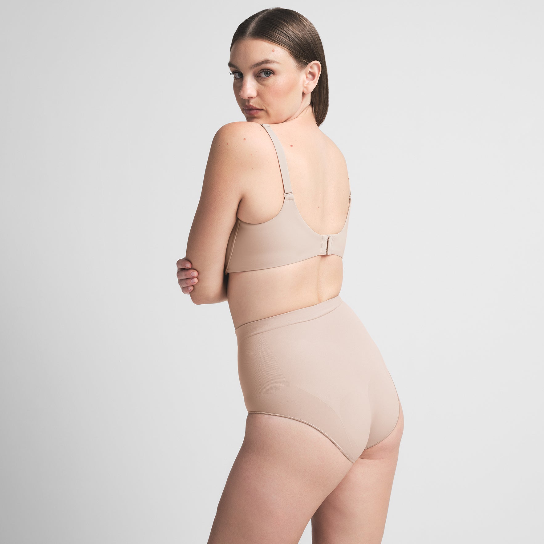 SEAMLESS SCULPT MID WAIST BRIEF | MICA - Image 3