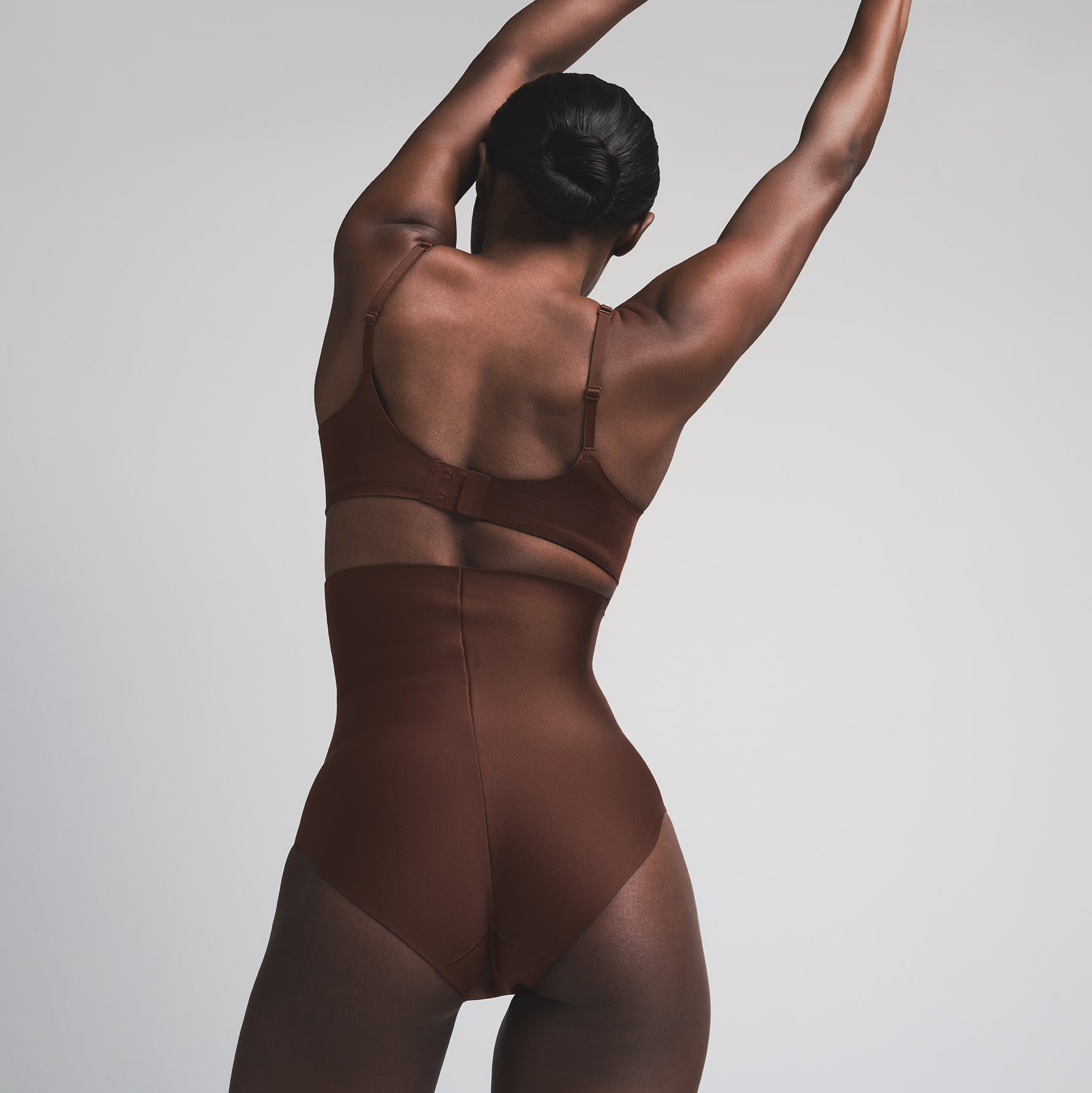 SKIMS BODY CORE SCULPT HIGH-WAISTED BRIEF | COCOA - Image 6