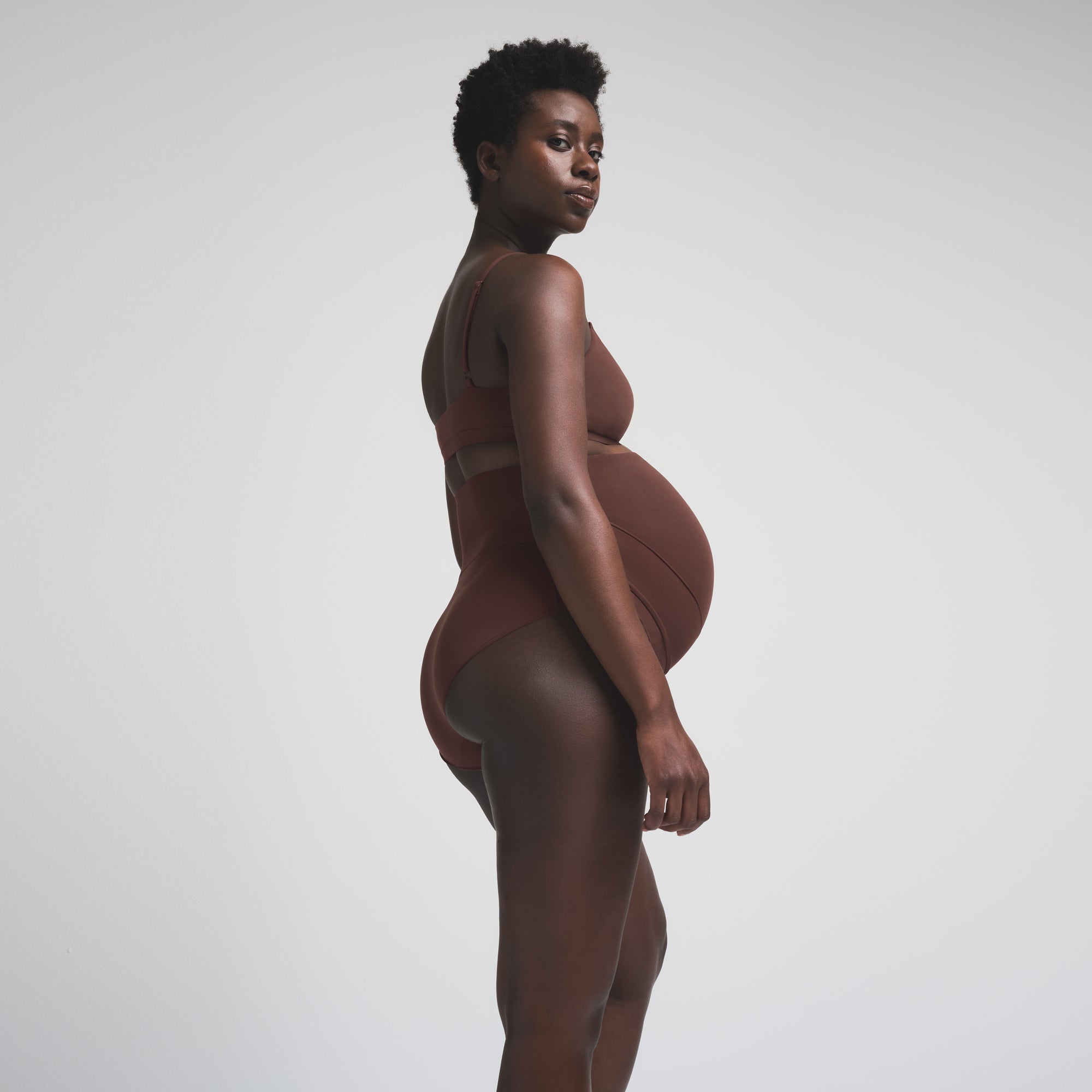 FITS EVERYBODY MATERNITY BANDED HIGH-WAISTED BRIEF | COCOA - Image 2